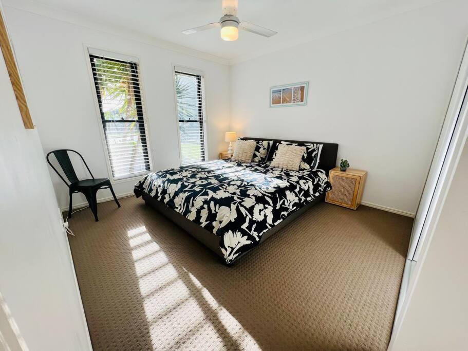 Sandstone Pt Pet friendly 4-bedroom home