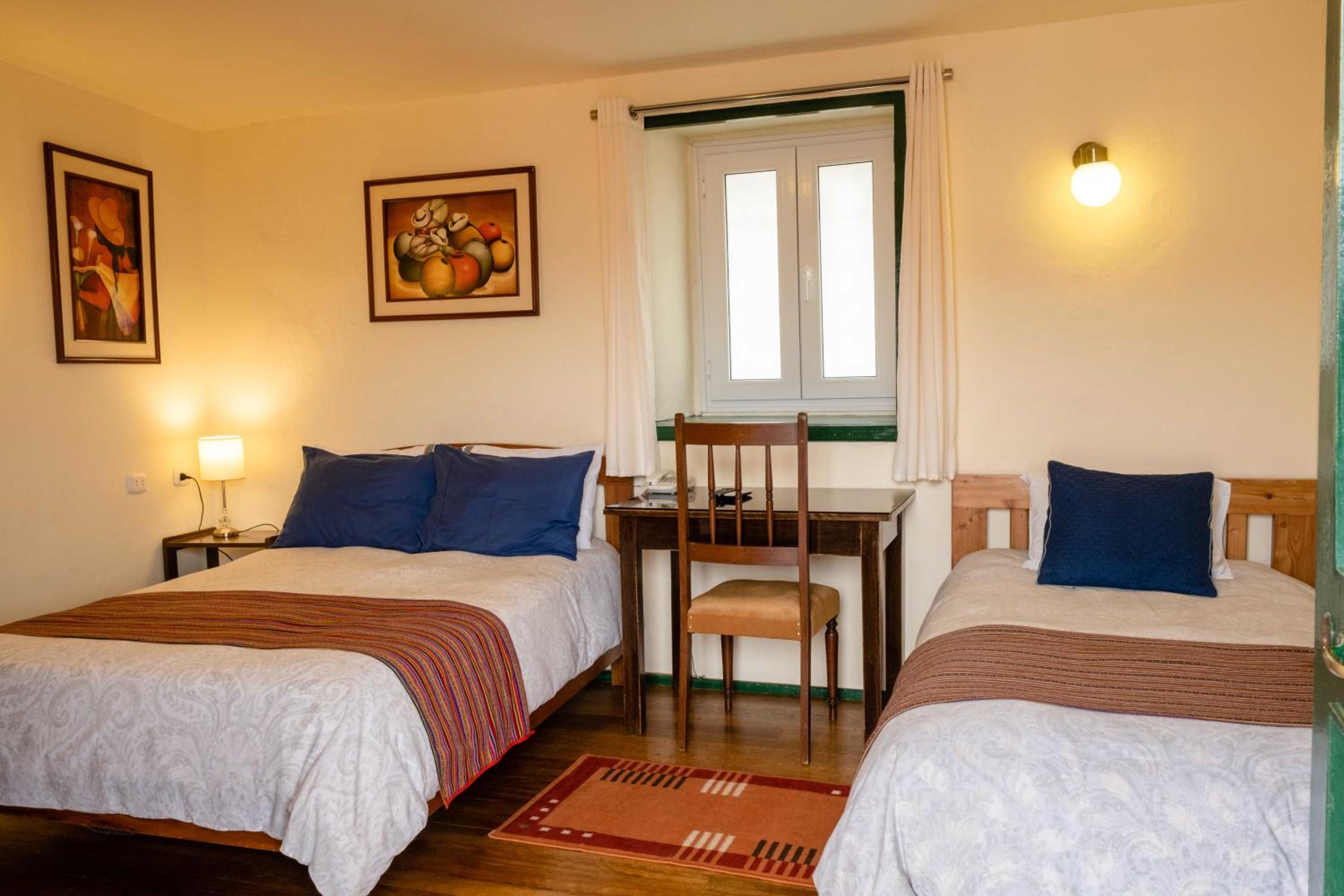 Hostal Corihuasi view 4
