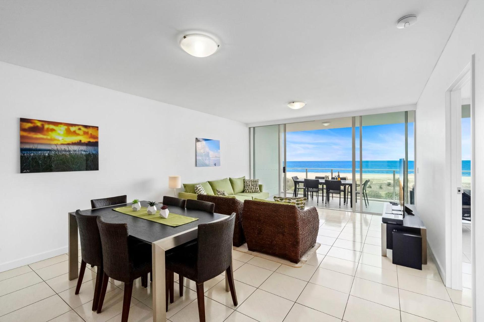 Kirra Beach