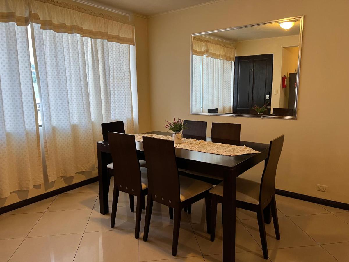 Hotel 7 De Marzo Sabana - Image 1