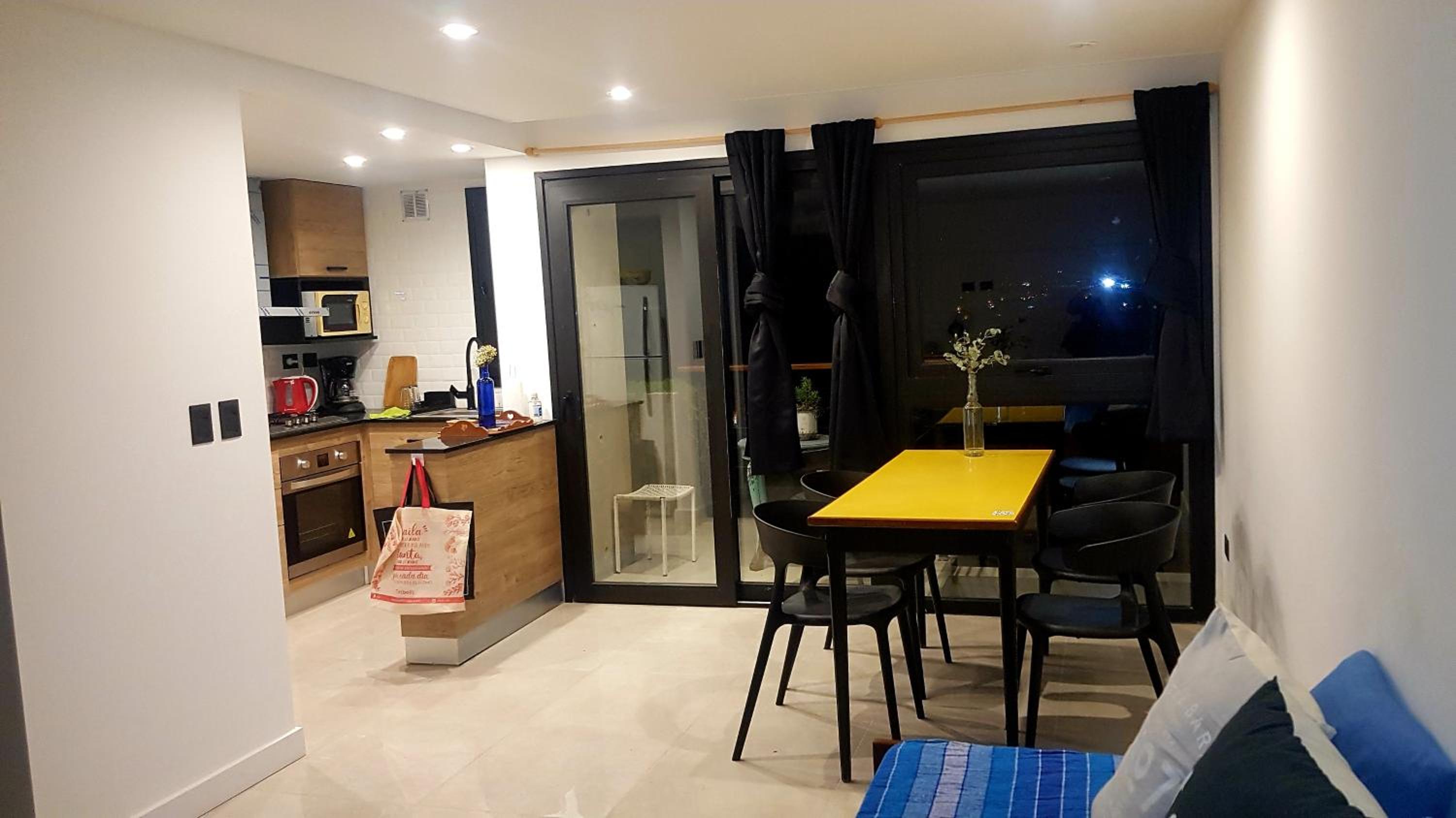Semipiso Casaverde,con doble vista al mar, frente a la playa!con cochera y balcón terraza