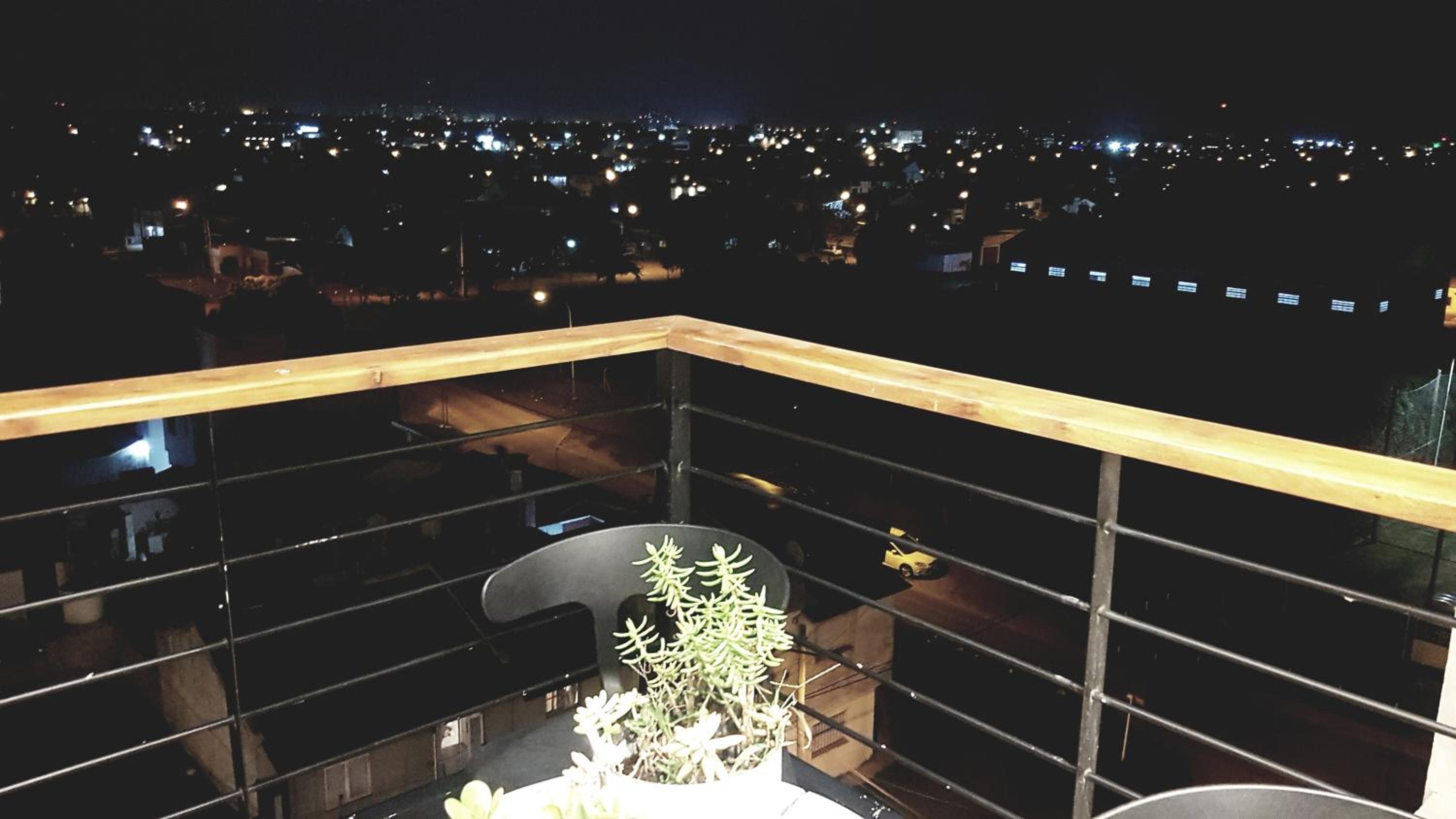 Semipiso Casaverde,con doble vista al mar, frente a la playa!con cochera y balcón terraza