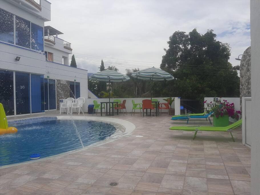 Casa Quinta Familiar Castillo 2020