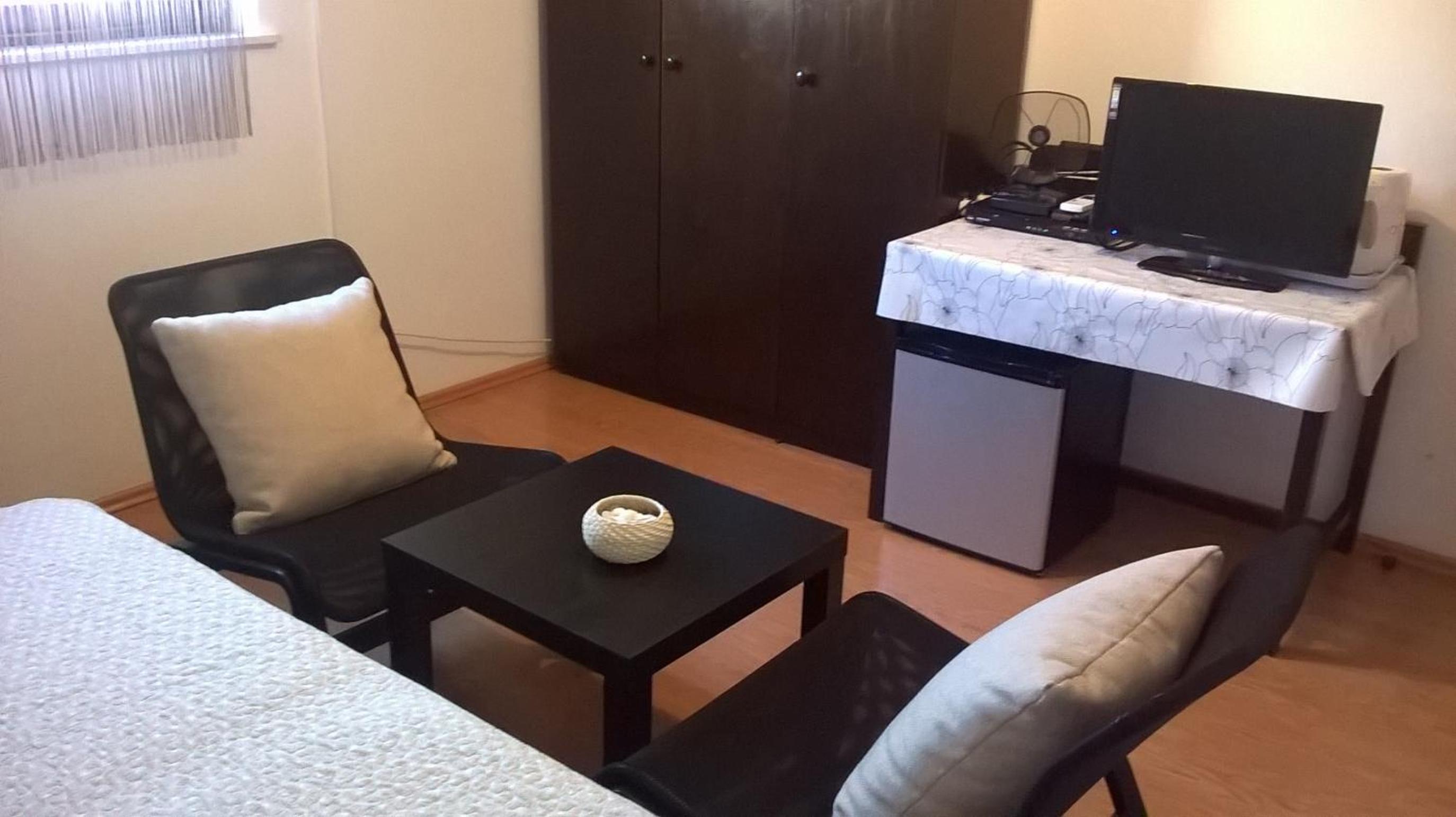 Nikolina Rooms