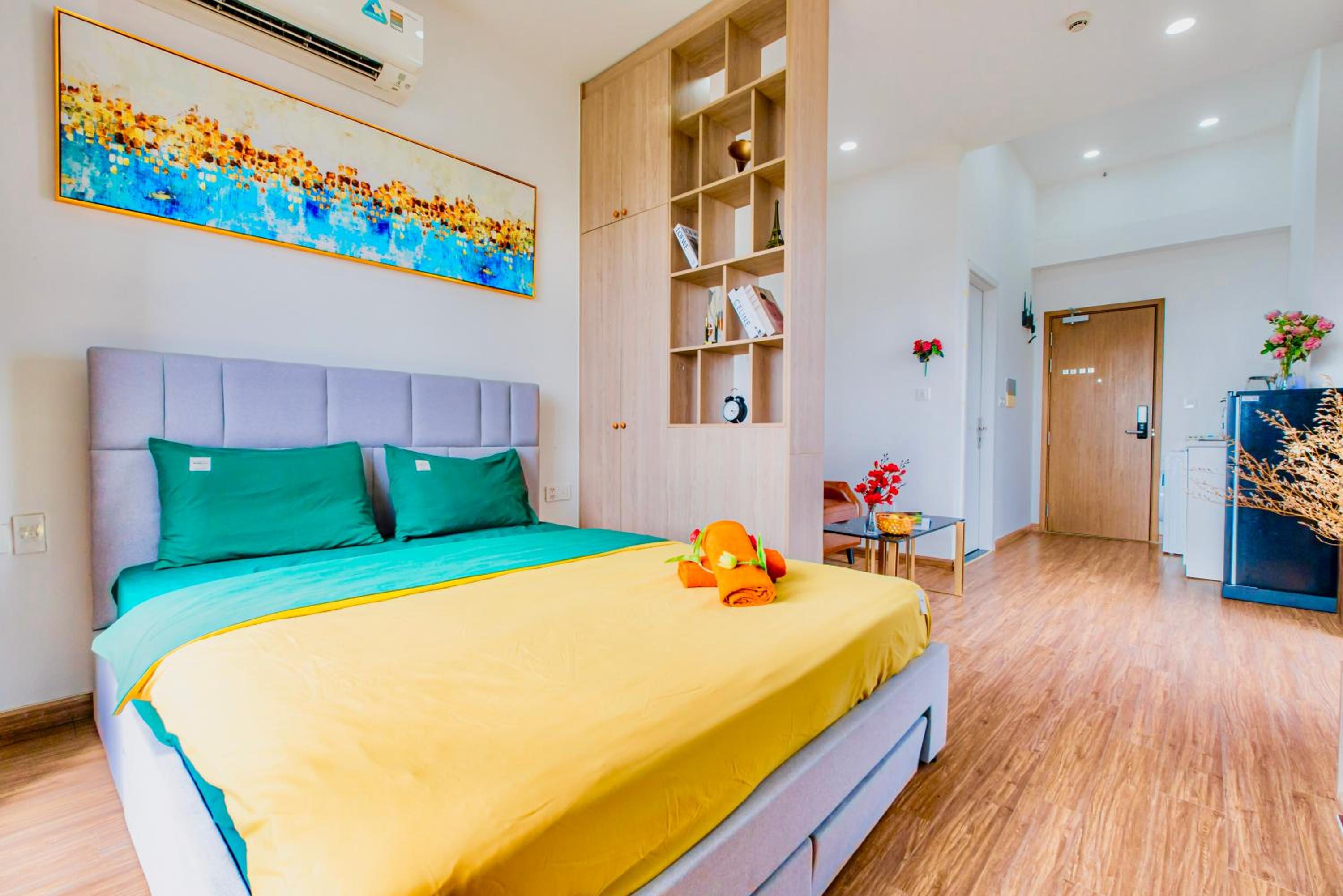 MONday Premium Aparts - HighClass Building and Central Spot