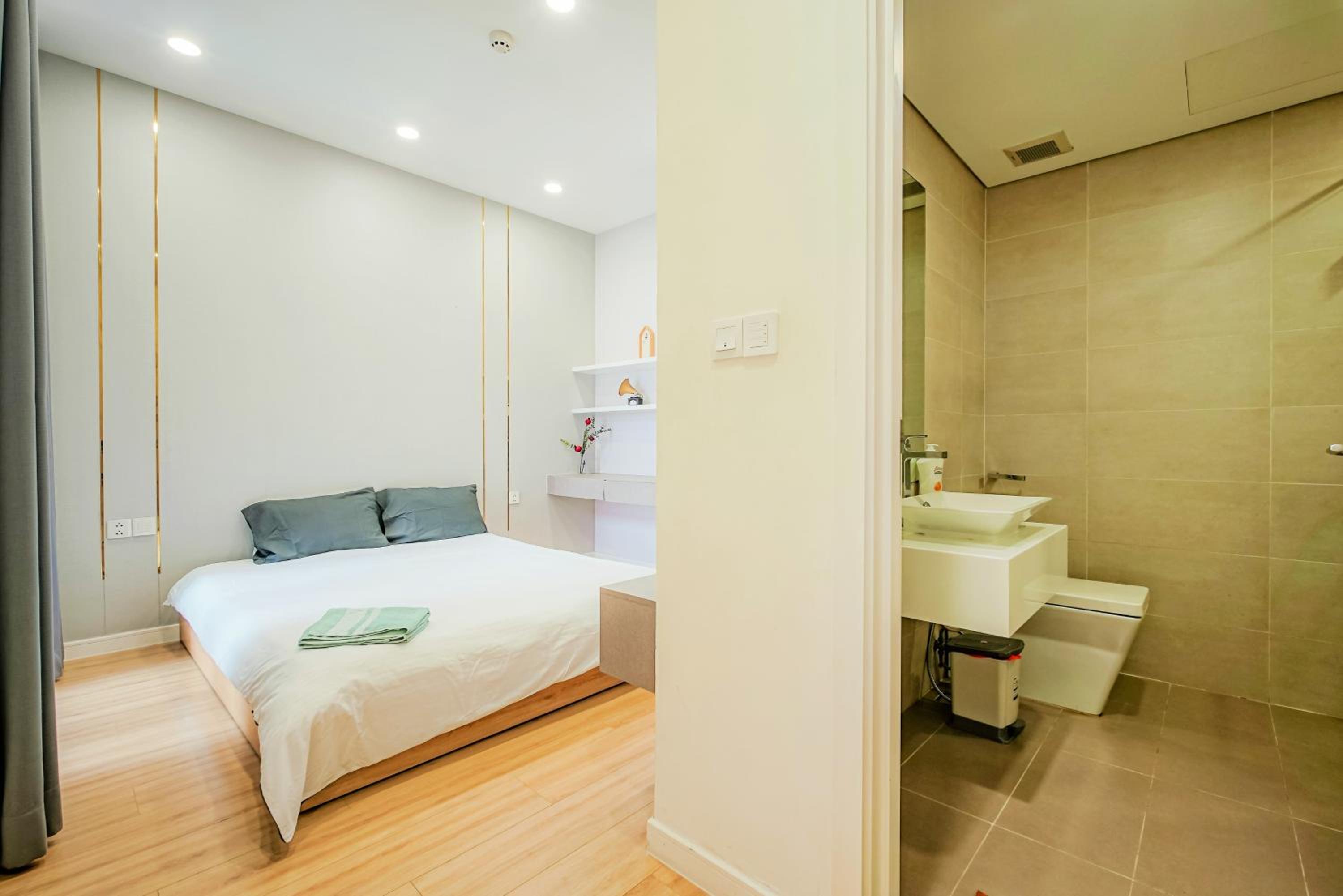 MONday Premium Aparts - HighClass Building and Central Spot