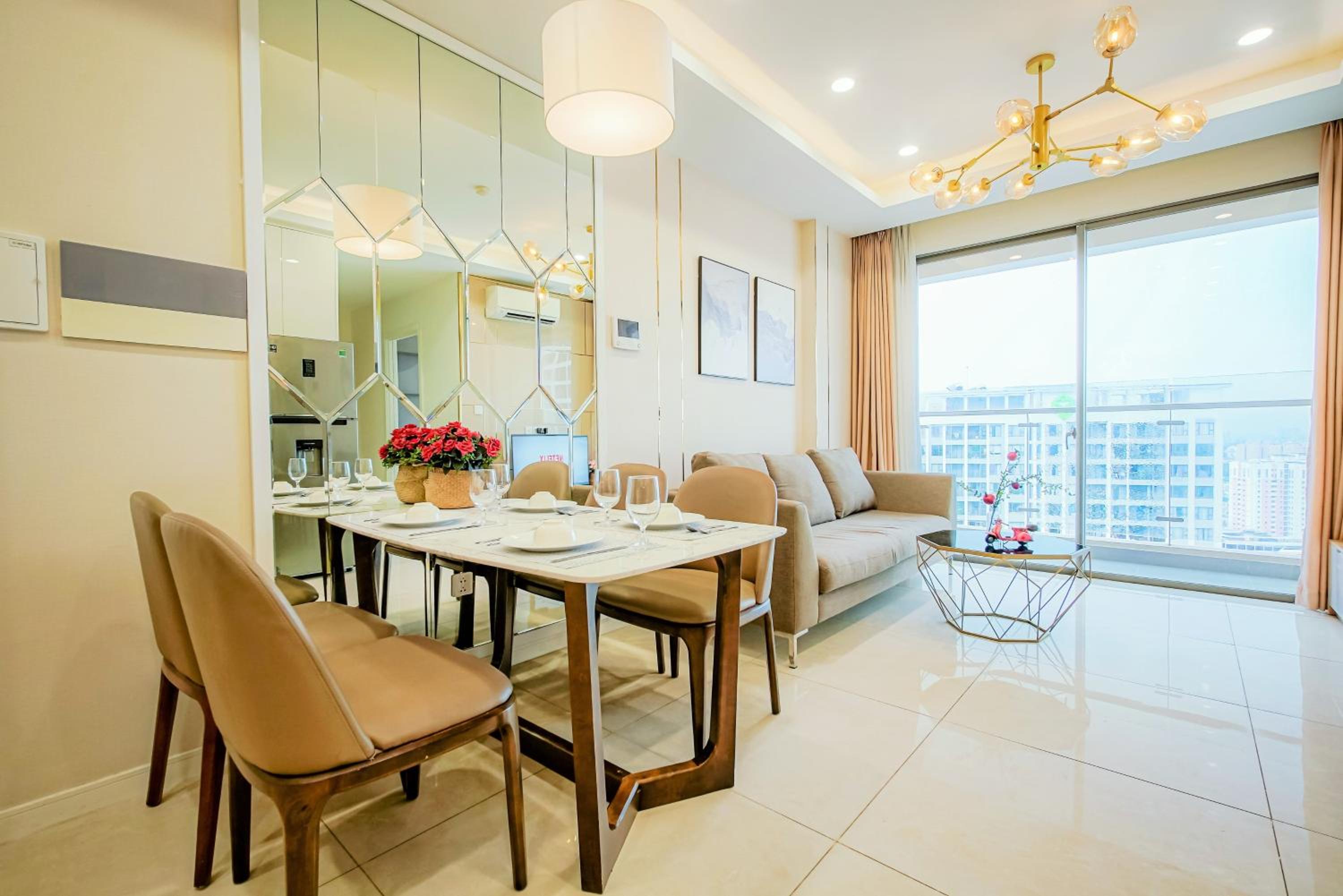 MONday Premium Aparts - HighClass Building and Central Spot