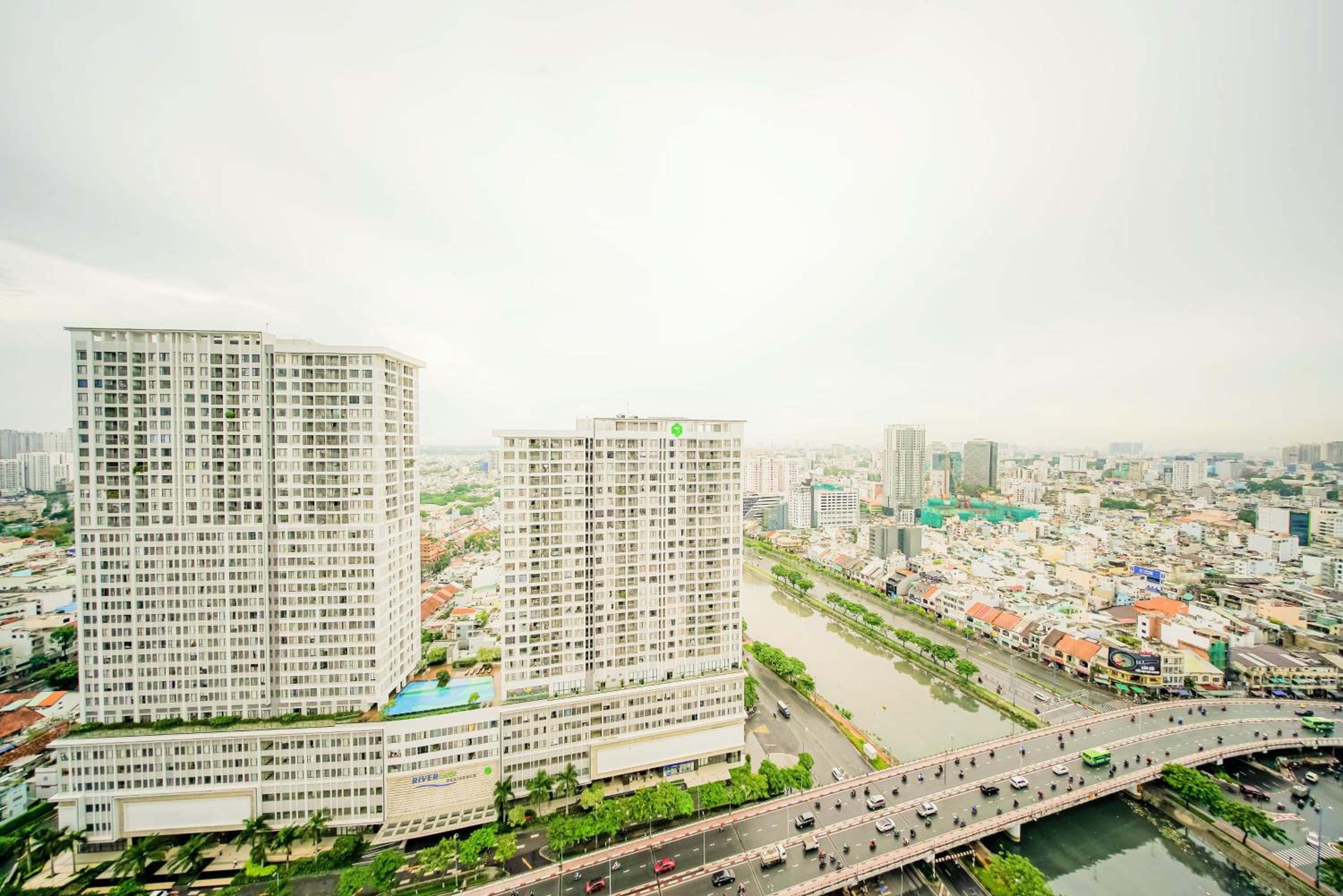 MONday Premium Aparts - HighClass Building and Central Spot