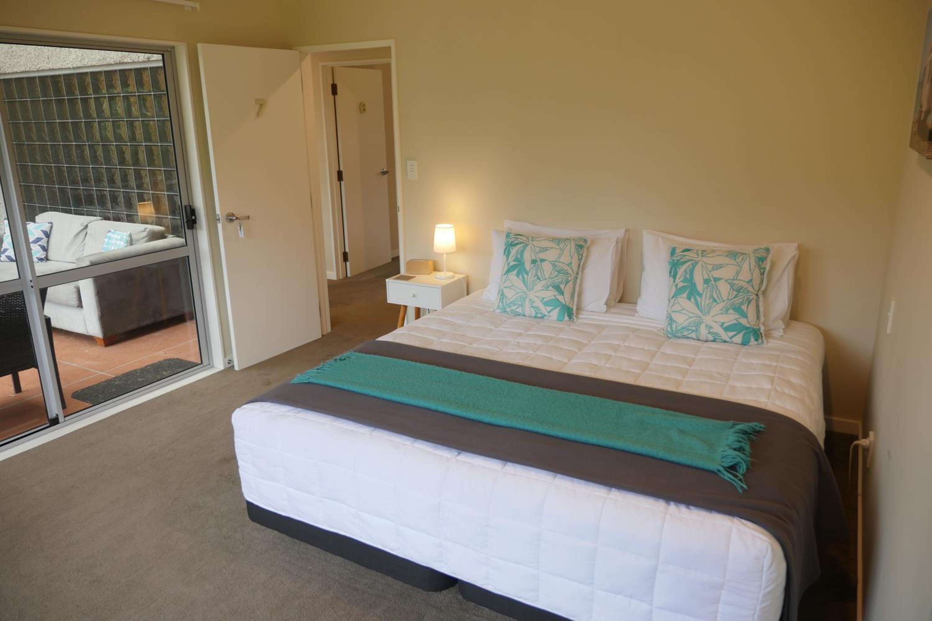 Lodge On St Georges