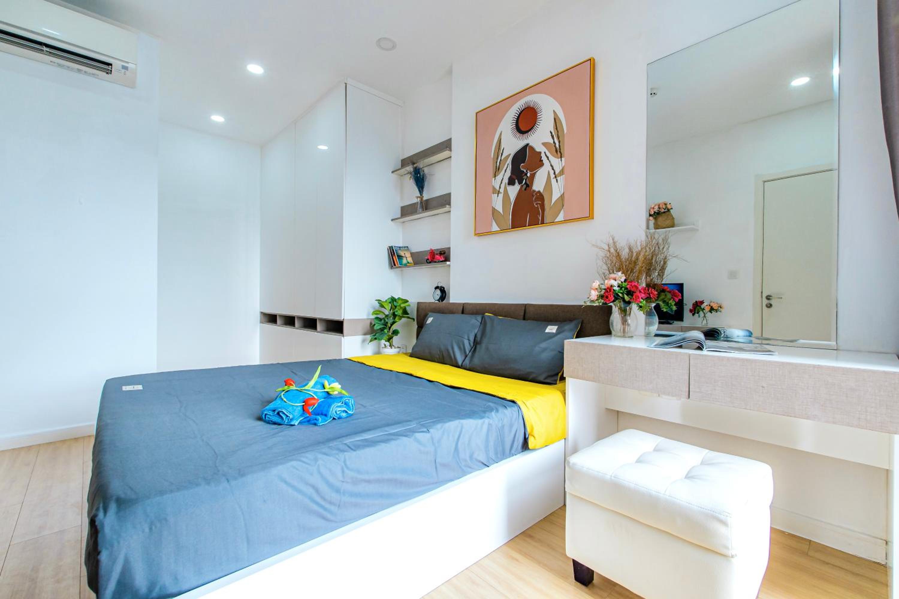 MONday Premium Aparts - HighClass Building and Central Spot