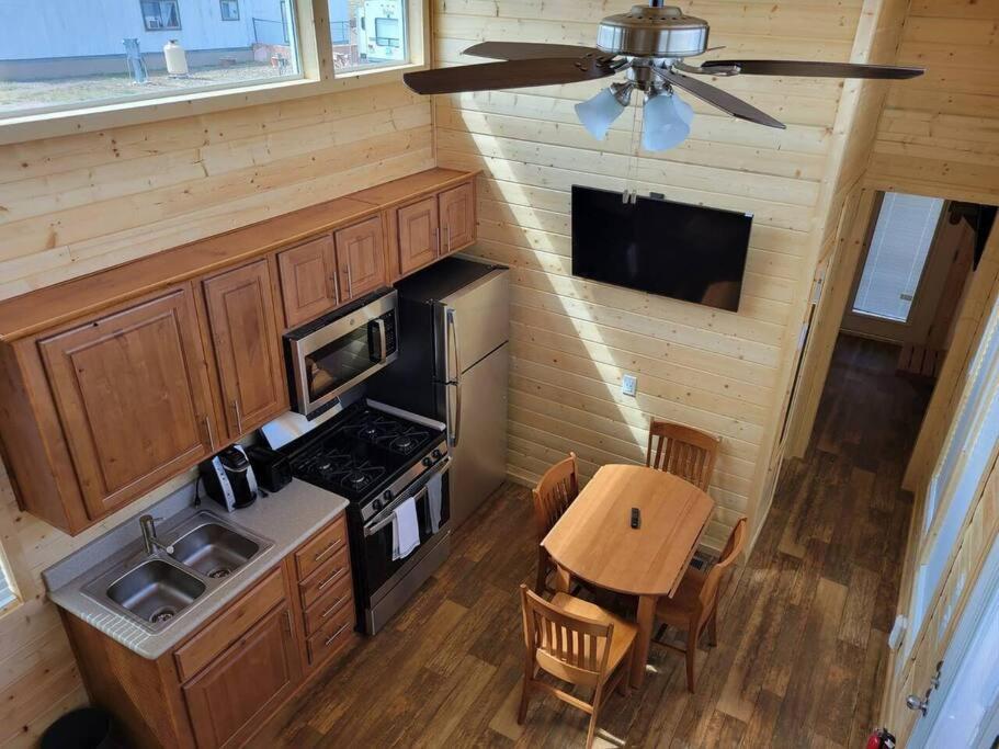 081 Tiny Home nr Grand Canyon South Rim Sleeps 8 view 4