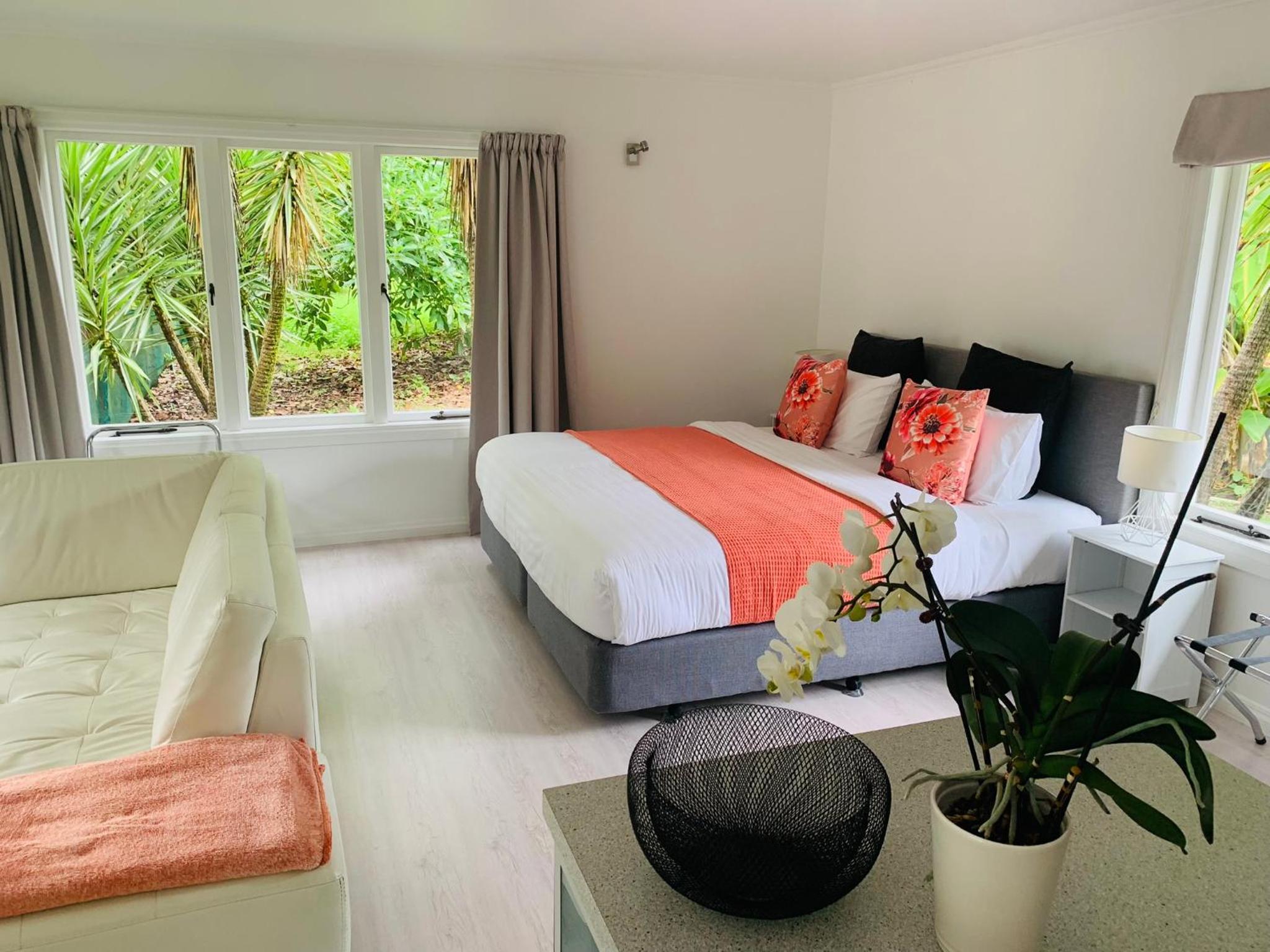 La Frontiere Boutique Accommodation view 3