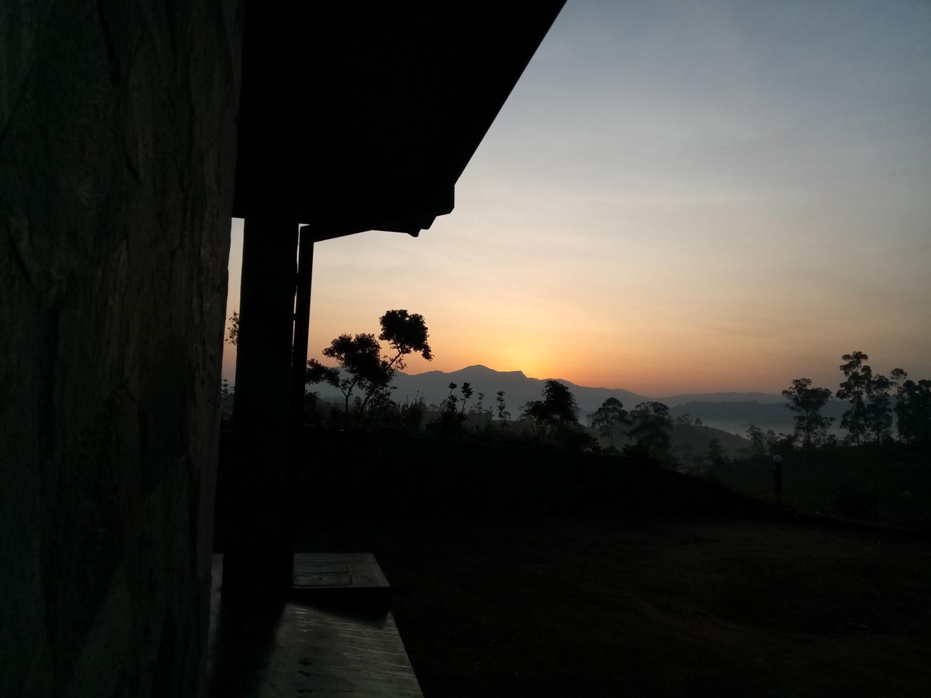Tranquil Ridge Hilltop Bungalow
