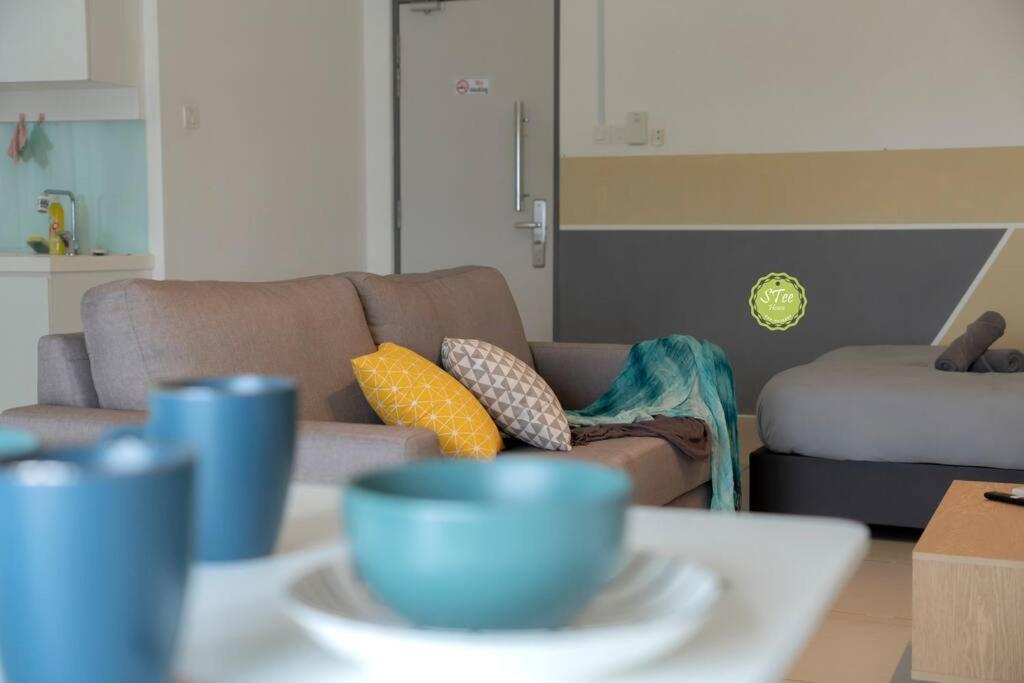 Lightly Space 1 bedroom-4pax Mount Austin Netflix-Ikea-Jusco