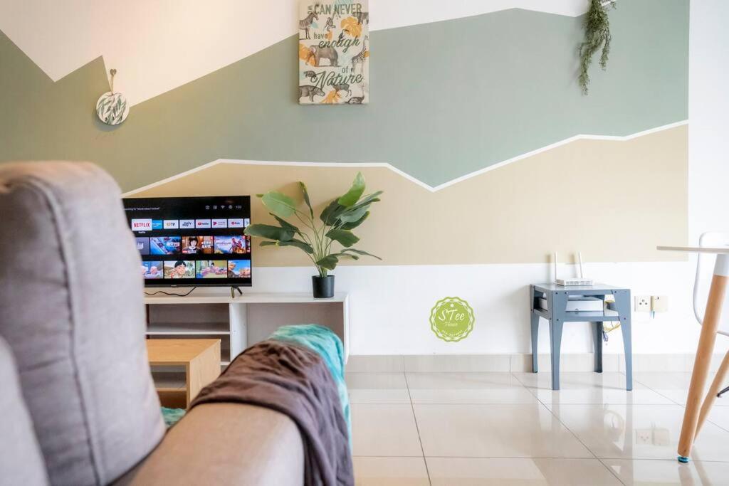 Lightly Space 1 bedroom-4pax Mount Austin Netflix-Ikea-Jusco