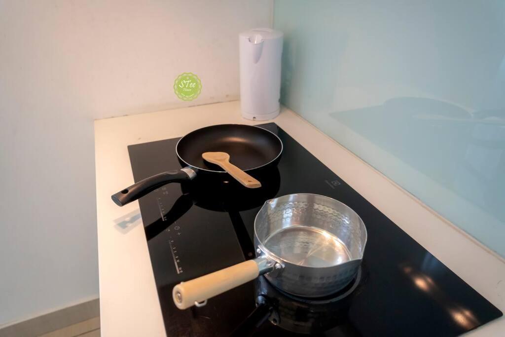 Lightly Space 1 bedroom-4pax Mount Austin Netflix-Ikea-Jusco