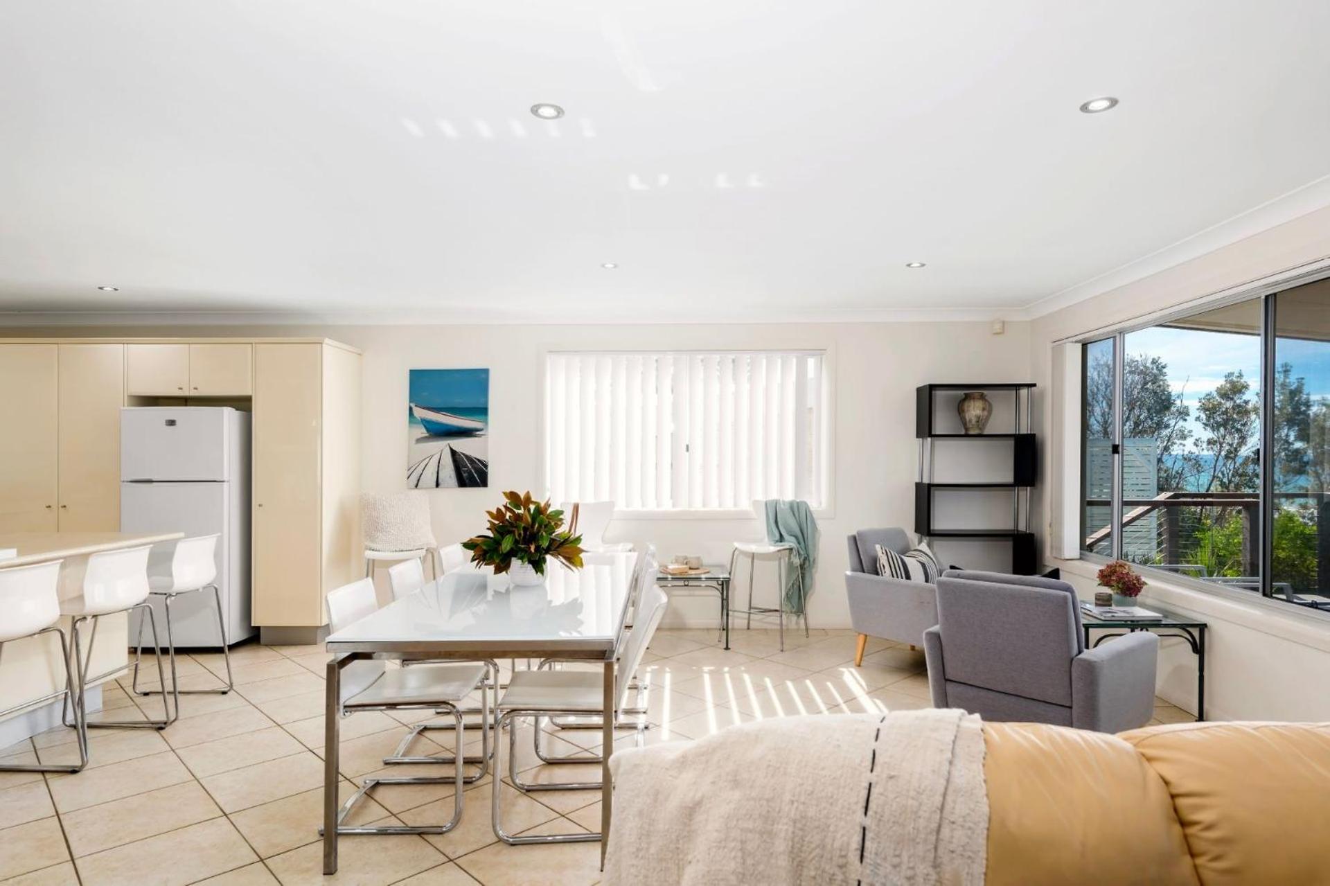 Aqua Vista - beachfront 4BR Home with ocean views
