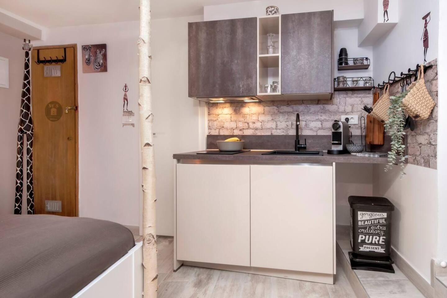 Sy s Studios en Rovinj — kitchen