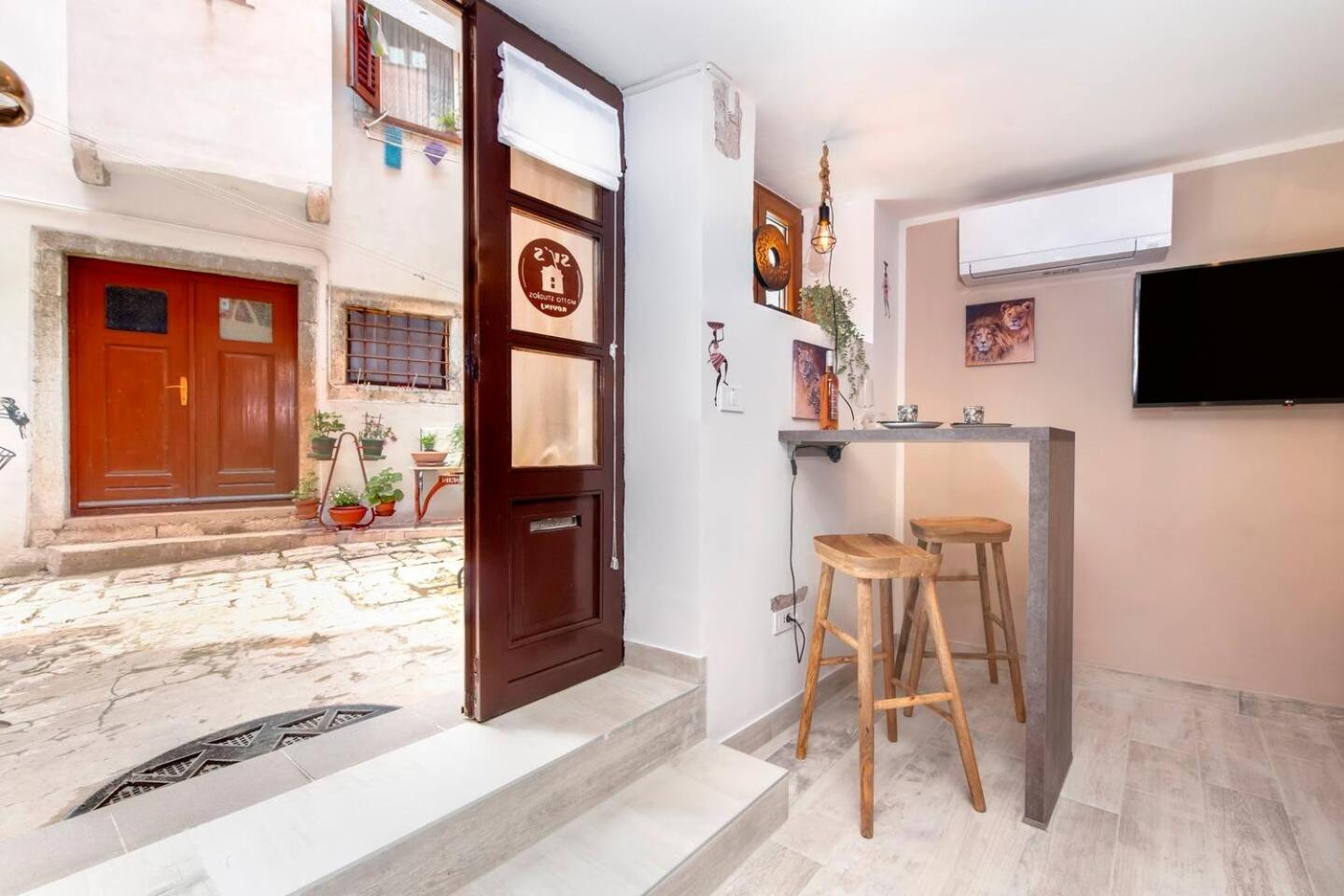 Sy s Studios en Rovinj — dining