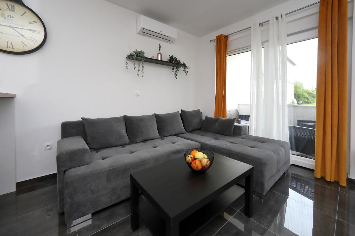 Apartman Kero view 3