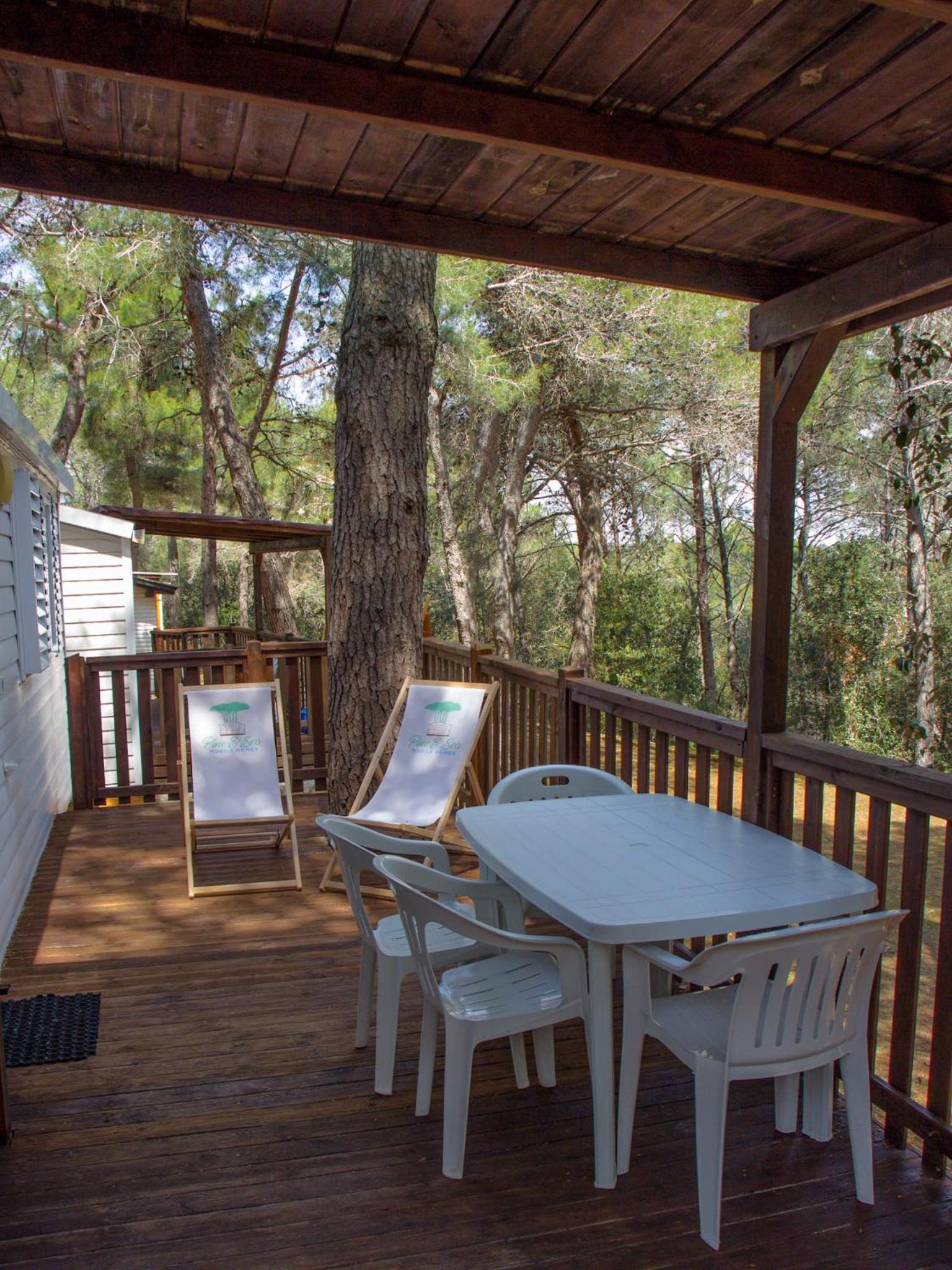Mobile homes Pine Sea Banjole view 2
