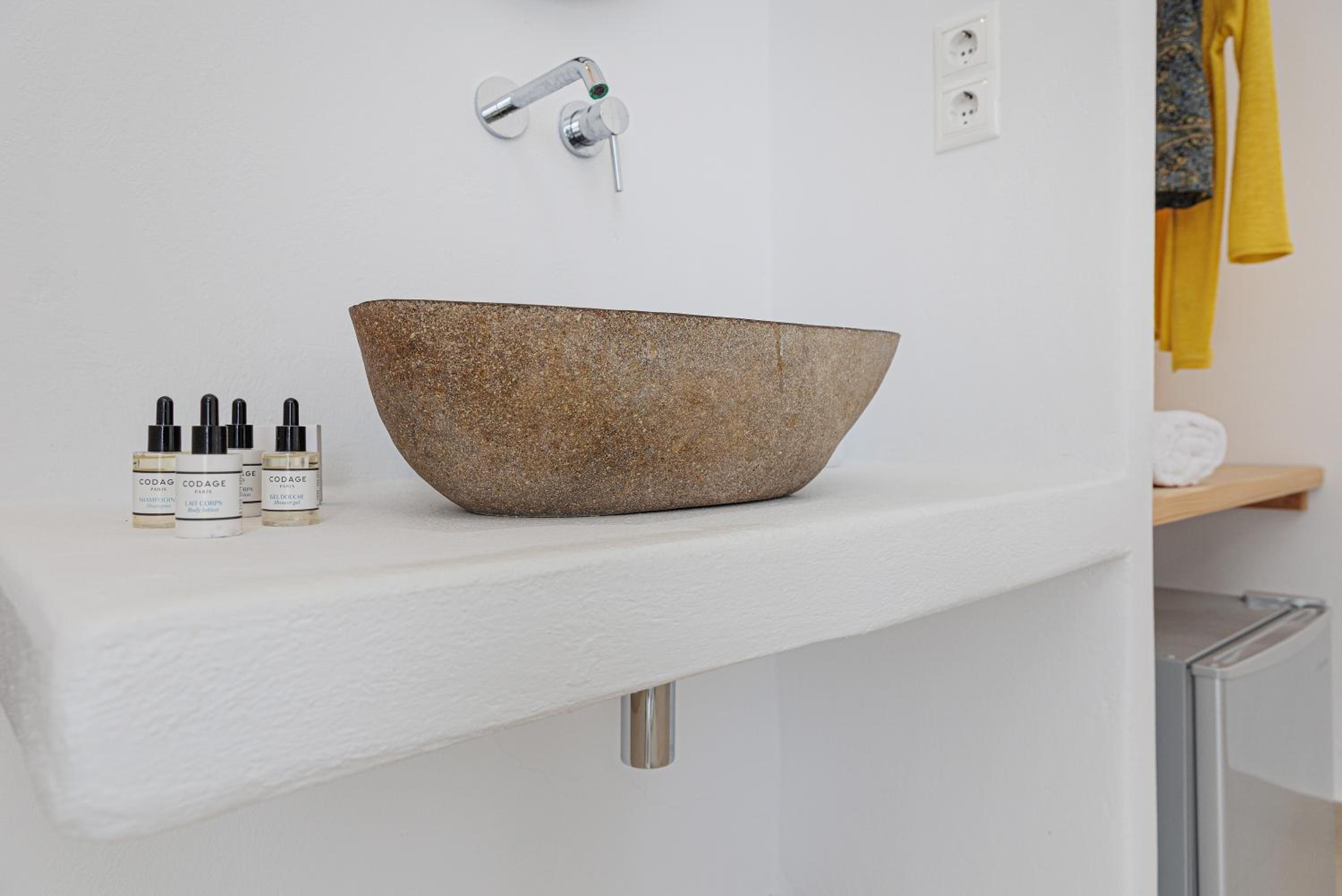 Irida Vacation Suites — photo 43