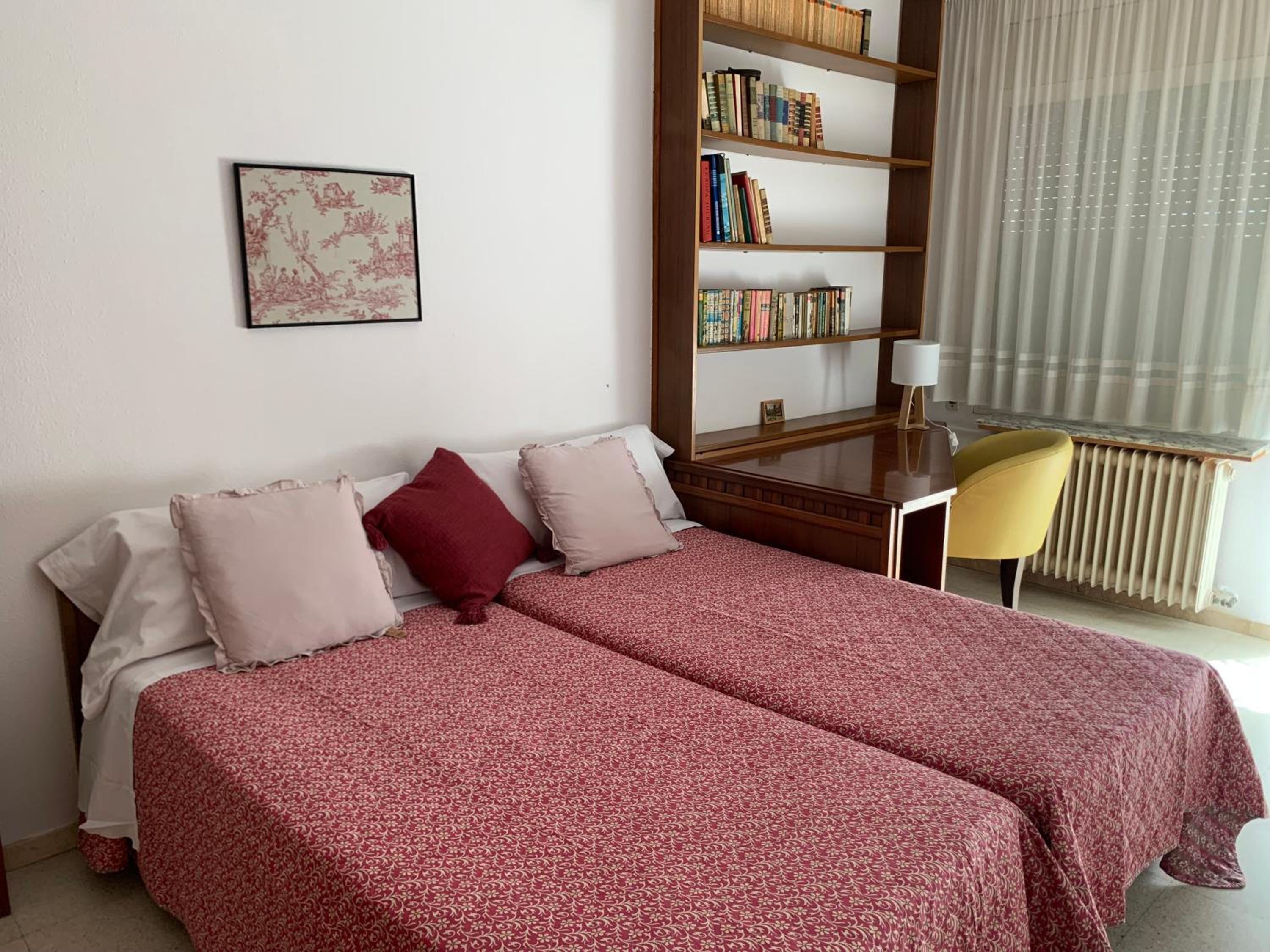 ATICO PLANAS céntrico frente mar photo 5