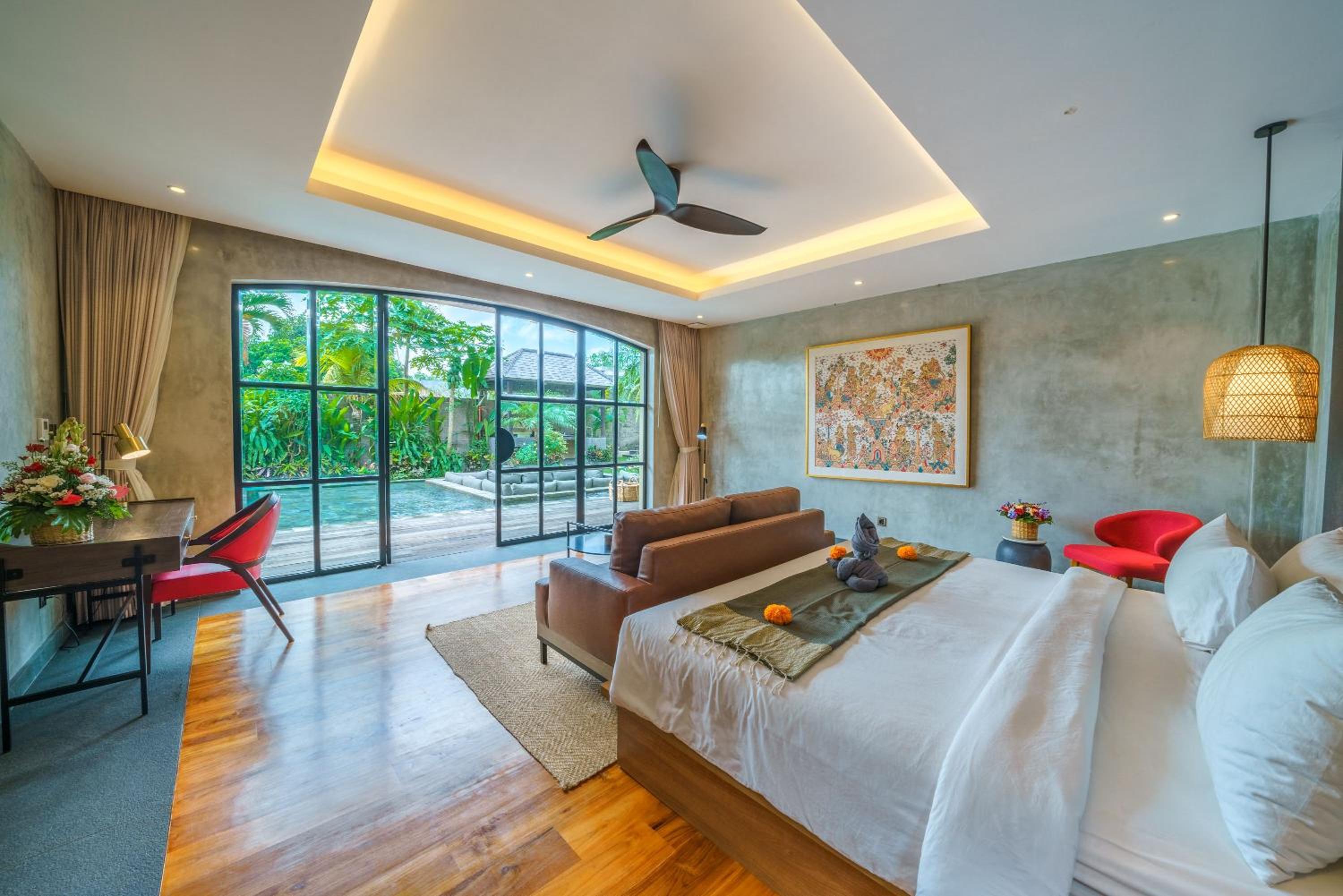 La Boheme Mansion - Unreal 8BR Mansion with 25m Pool, Gym, Home Cinema view 3