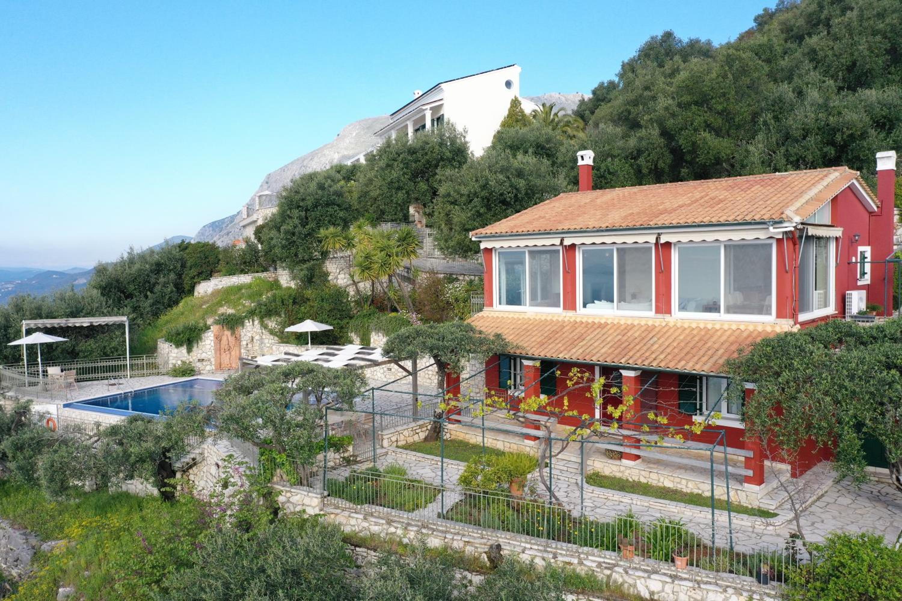 Zeitouni Lodge