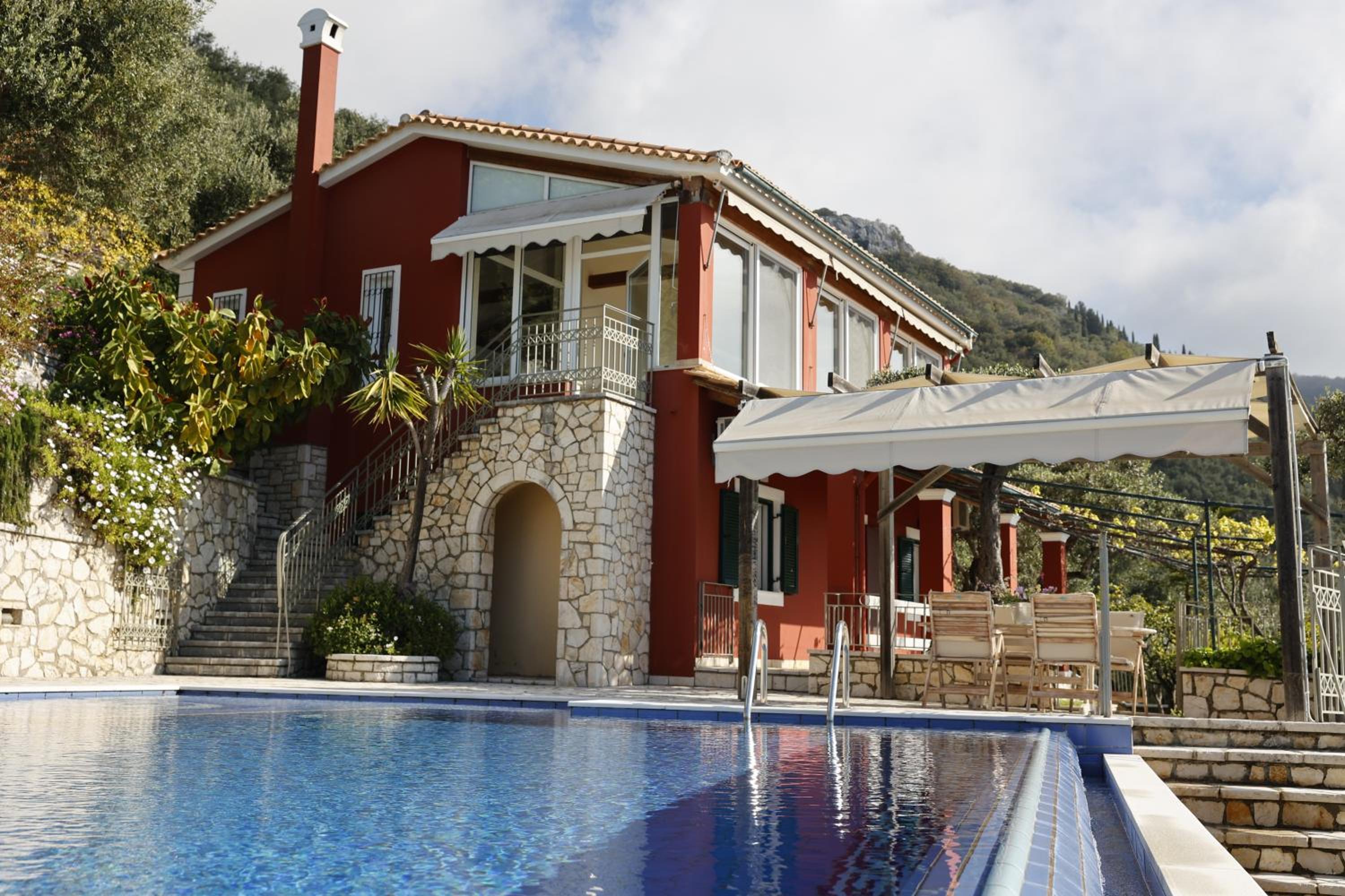 Zeitouni Lodge
