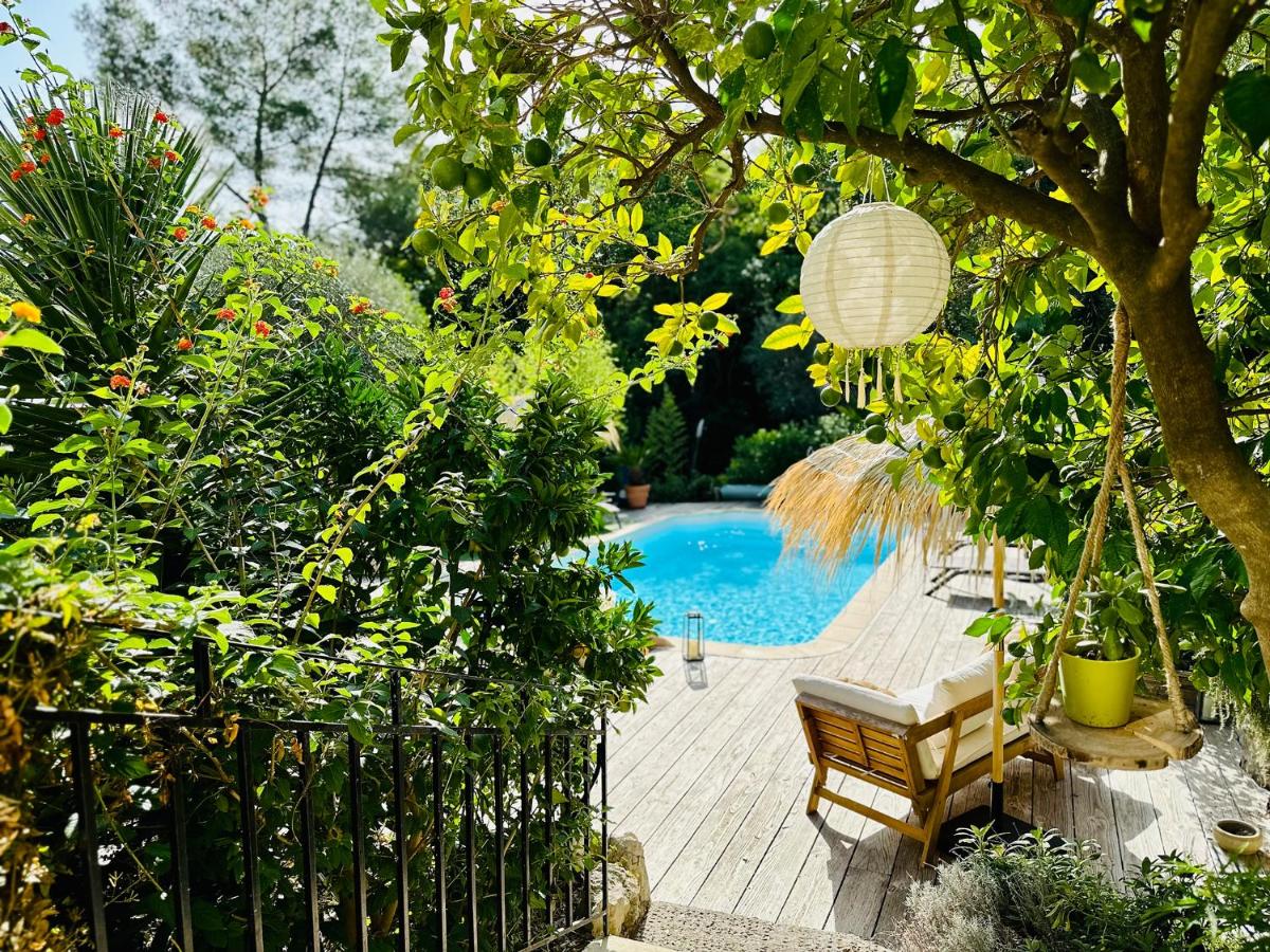 Gîte Les Deux Roches view 2