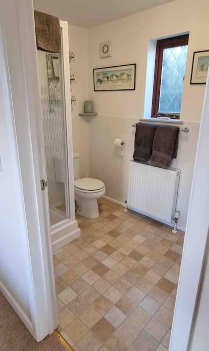 Lovely Little Garden Cottage, Tamar Valley, Cornwall