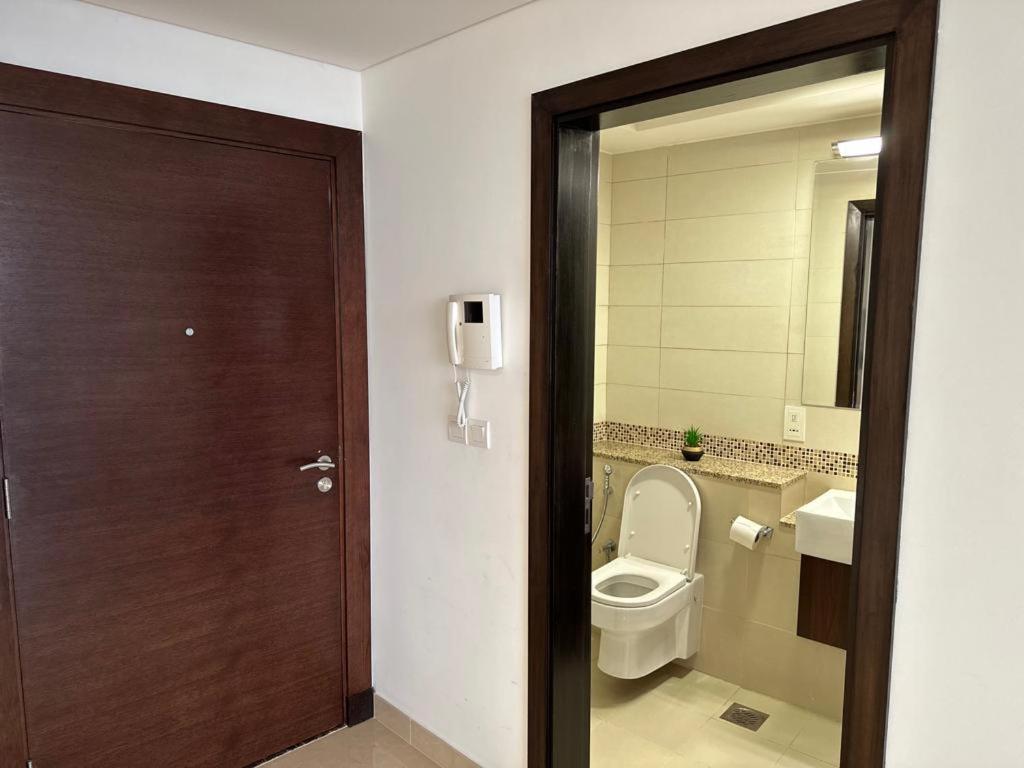 برج رافالAprivate apartment in Rafal residential tower north or south view