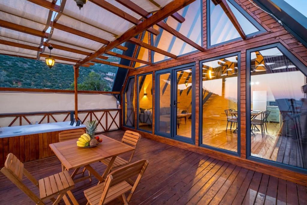Hidden Bungalow