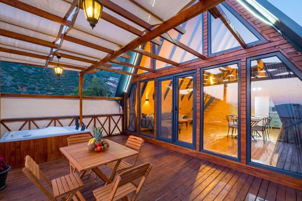 Hidden Bungalow