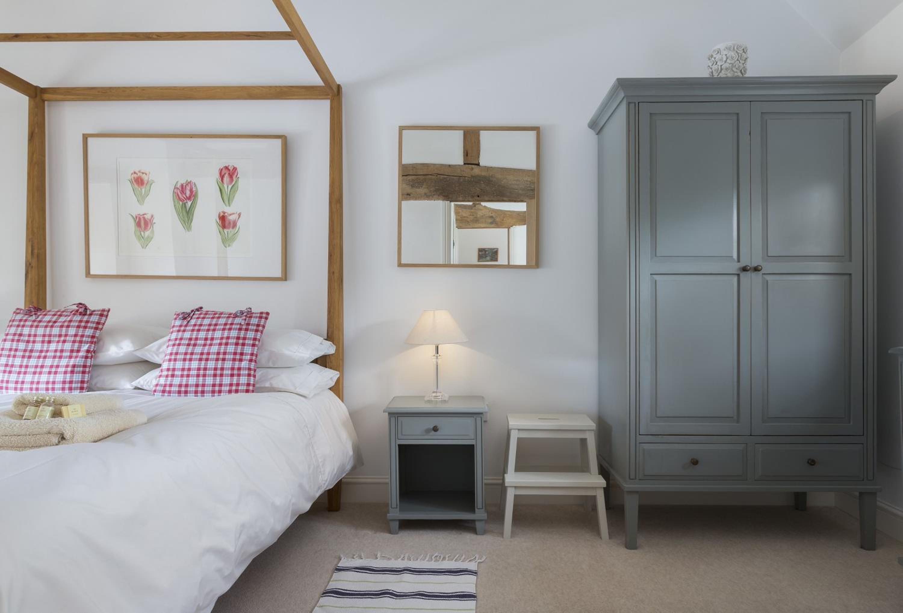 Hampton Wafre Cottage