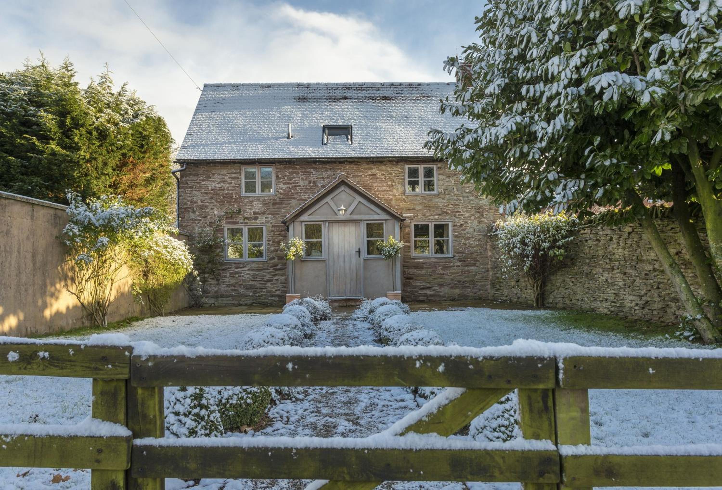 Hampton Wafre Cottage