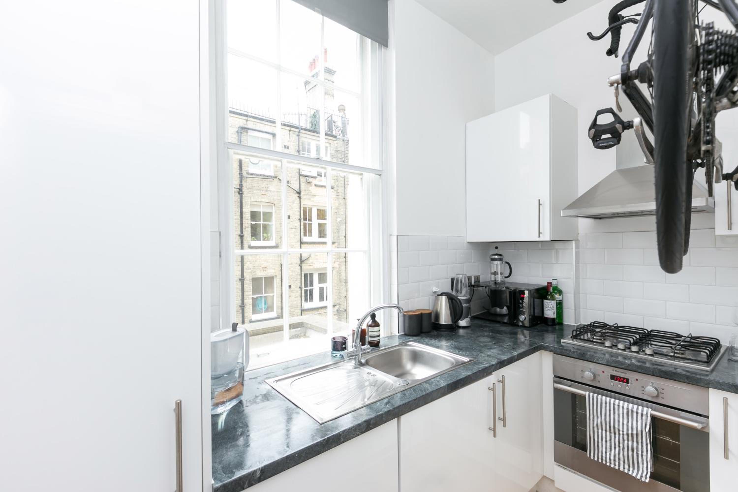 Light filled studio with view of Regents Park
