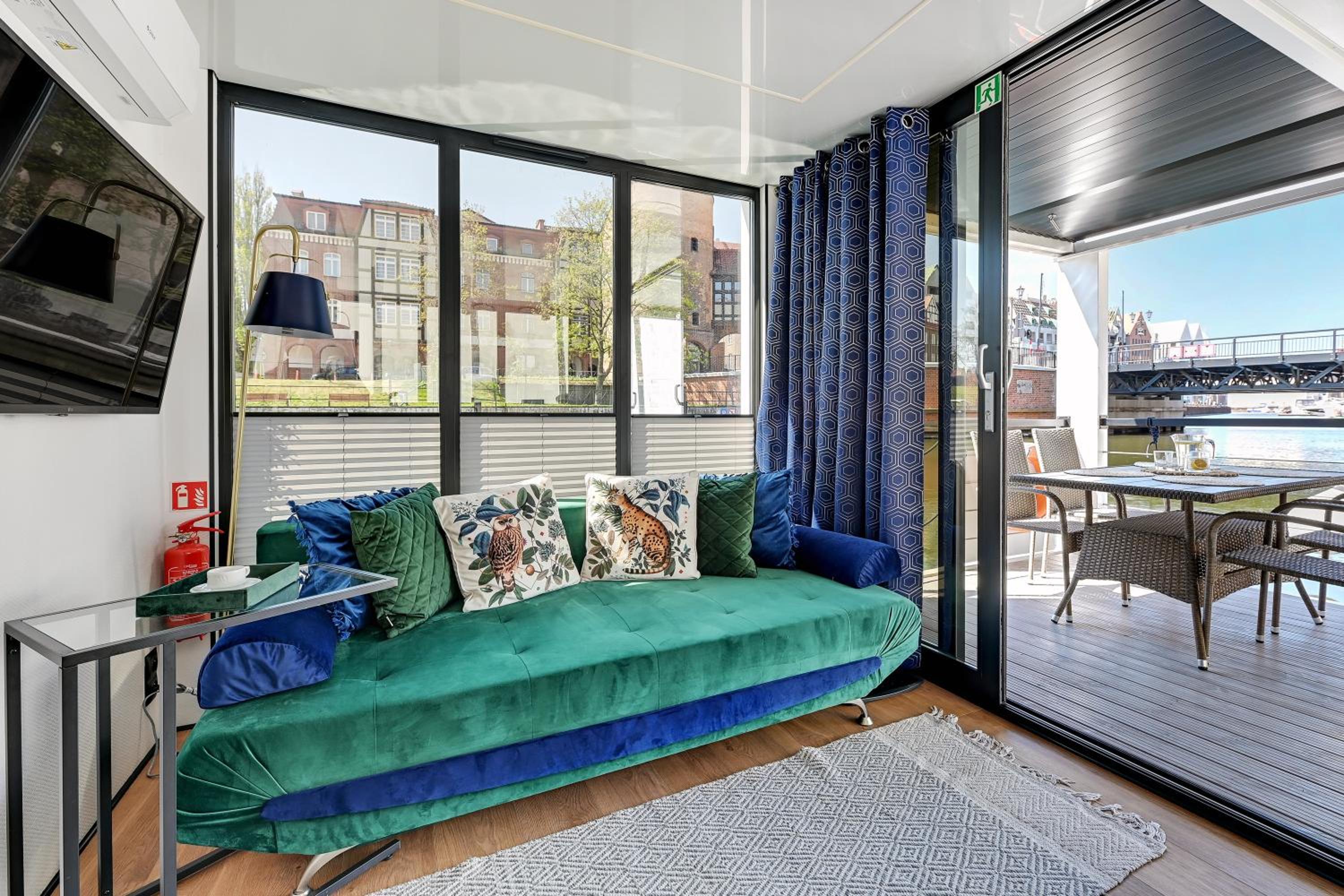 Domy Na Wodzie - La Mare Motlava Houseboats by Downtown Apartments