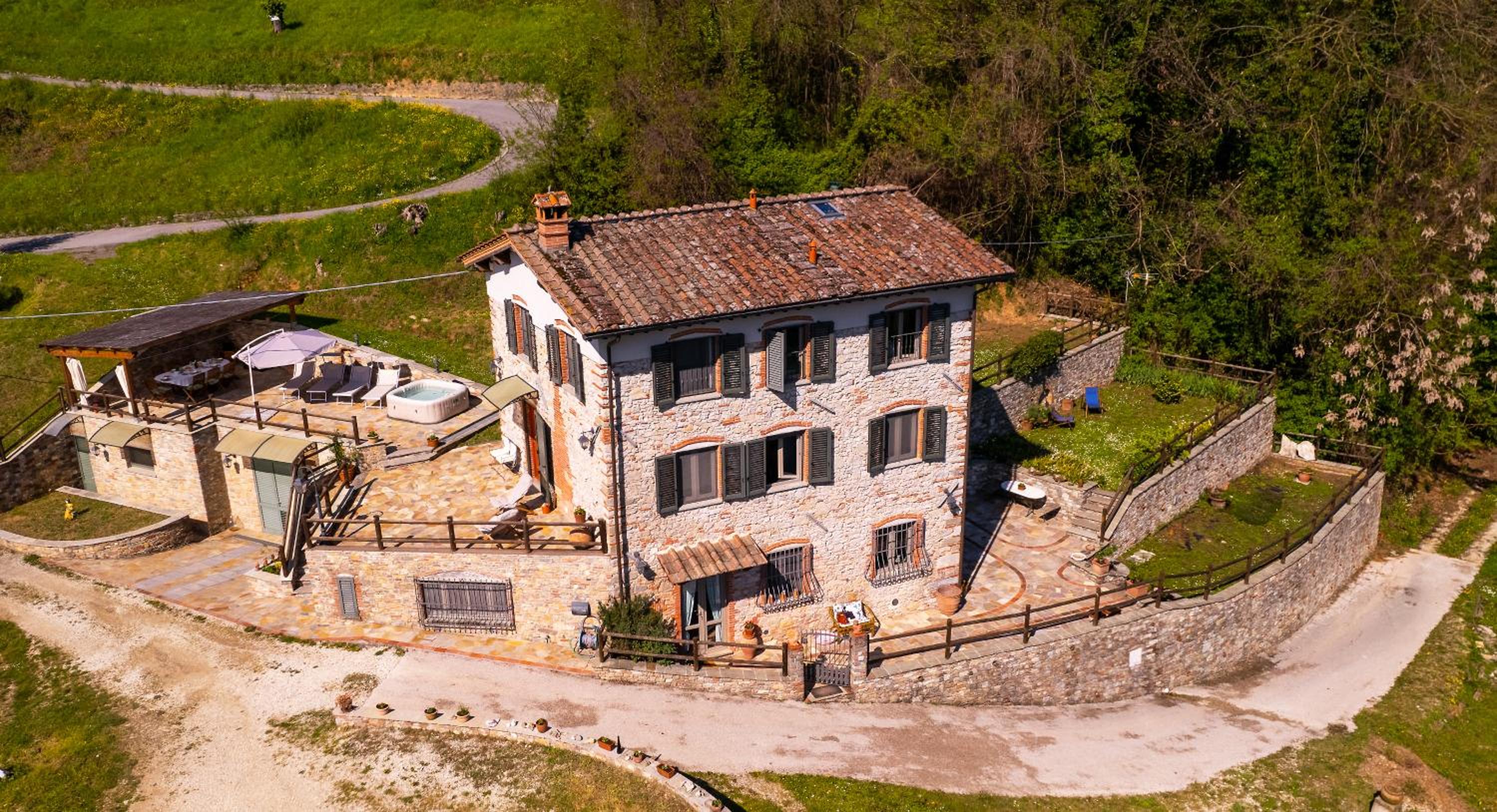 Villa Fenice - Elegant Country House
