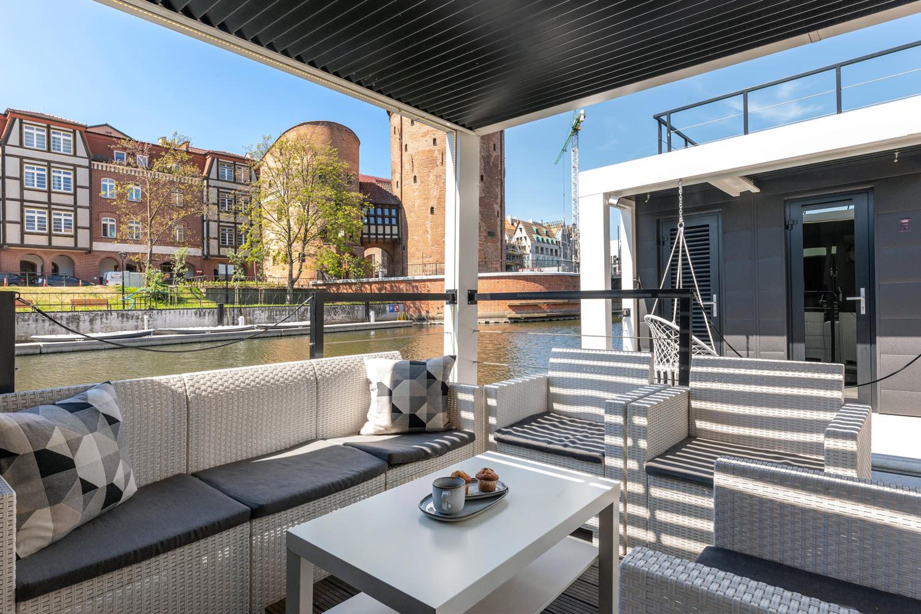 Domy Na Wodzie - La Mare Motlava Houseboats by Downtown Apartments
