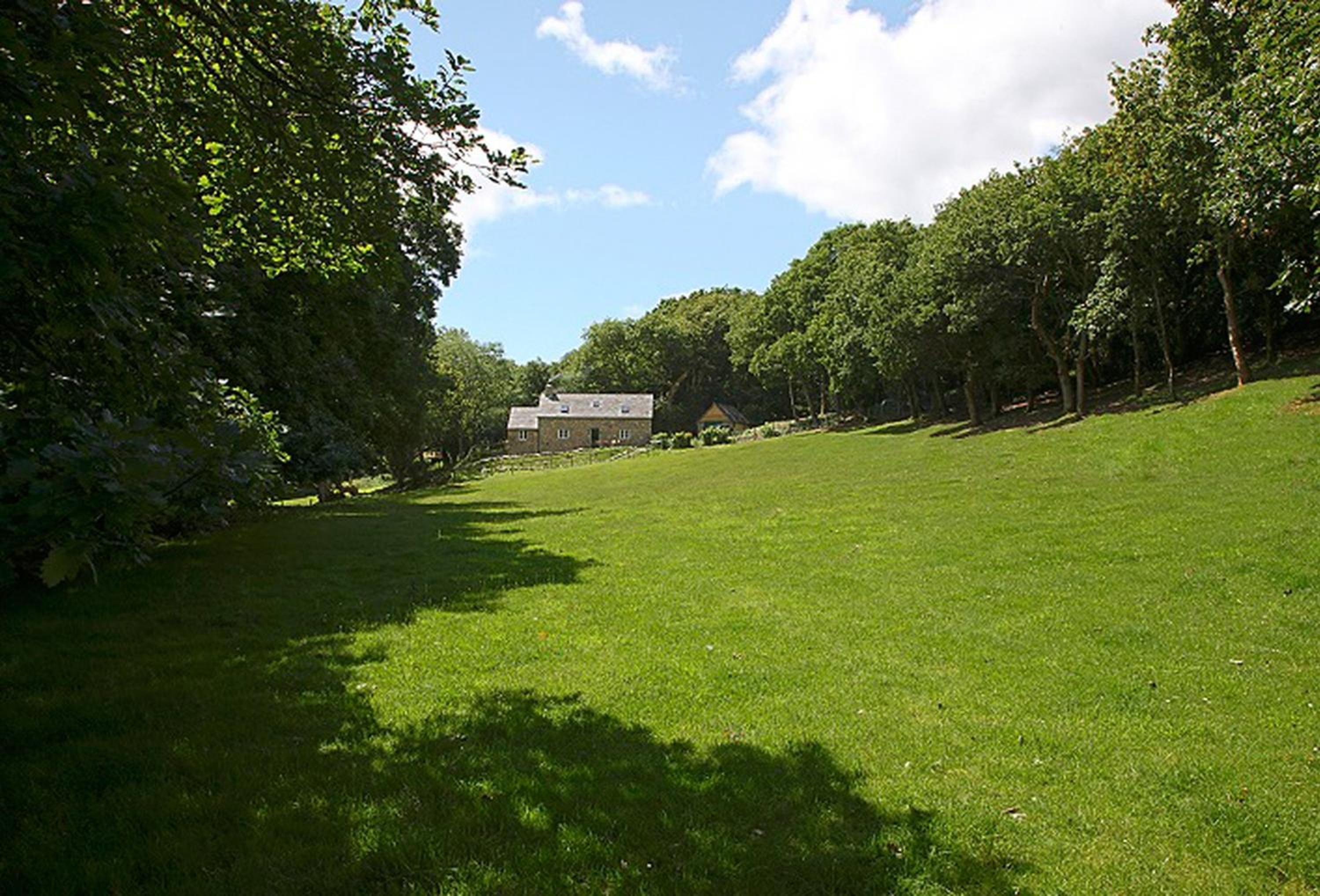 Tyddyn Derwen