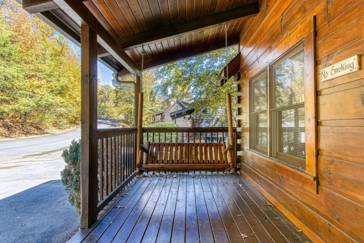 ER256 - Smoky Mountain Top cabin view 5