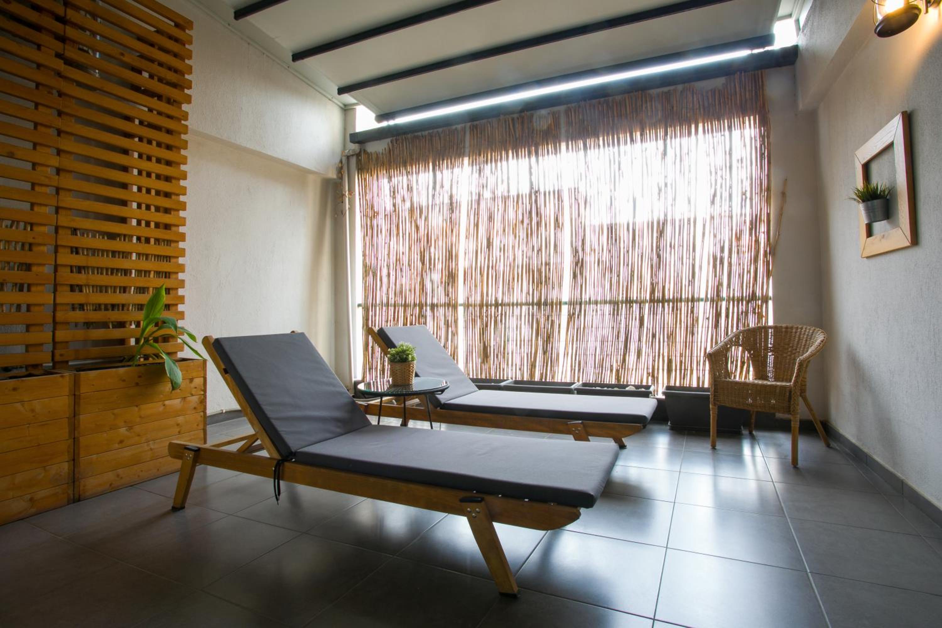 Polis Apartments