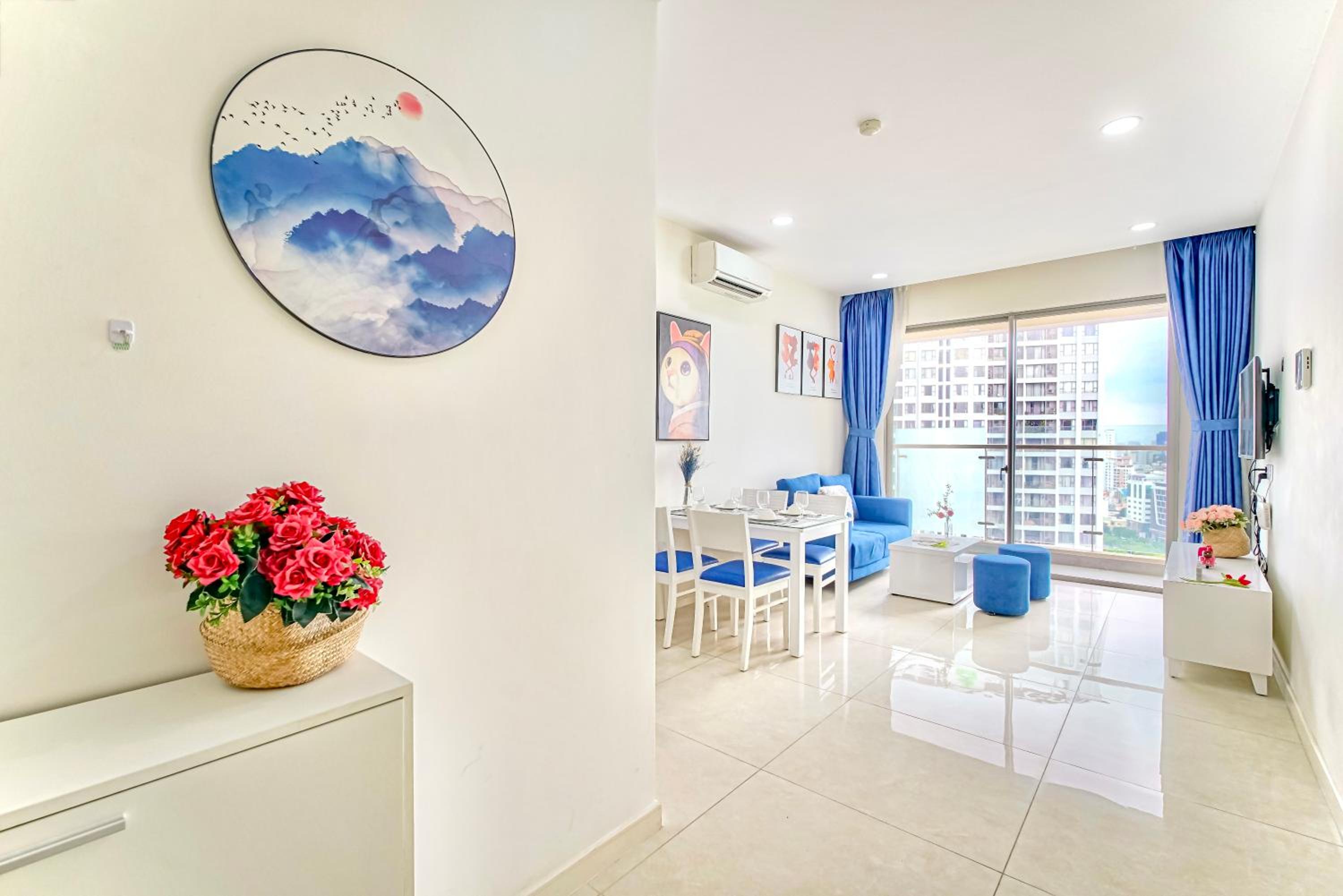 SOJO Lumiere Aparts - Terra Royal, Luxury and Central Spot