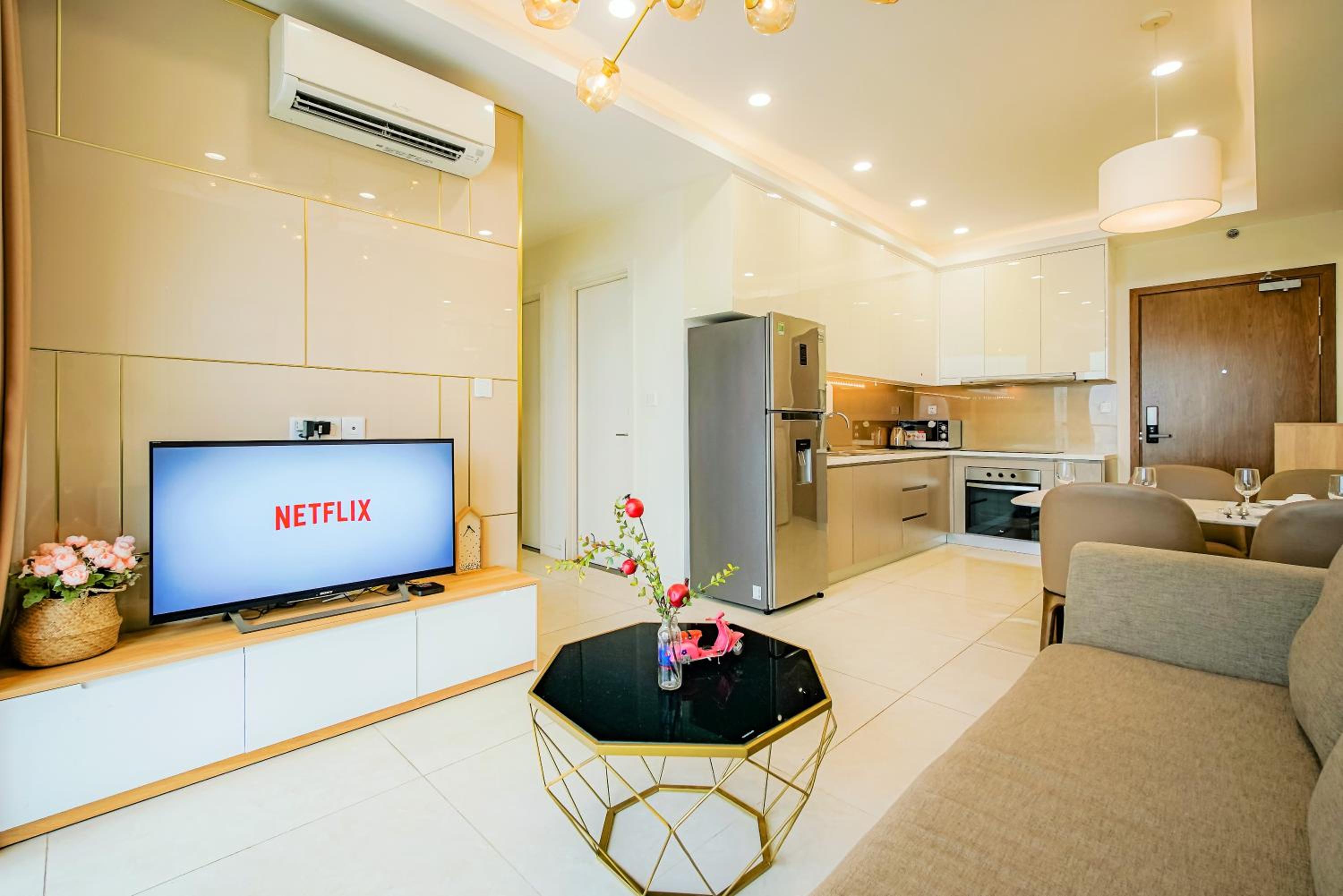 SOJO Lumiere Aparts - Terra Royal, Luxury and Central Spot