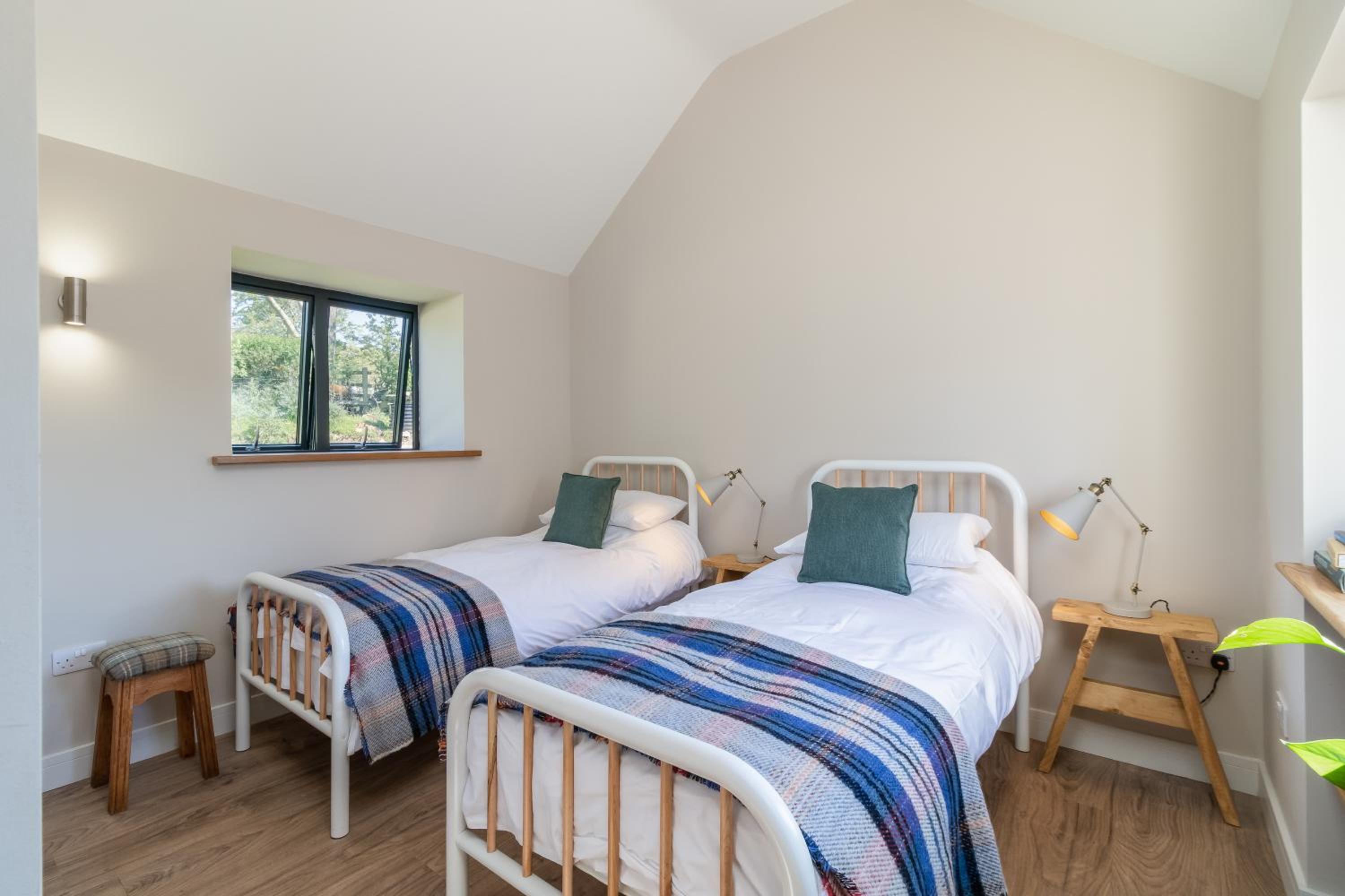 Green End Farm Cottages - The Sheep Shed view 5