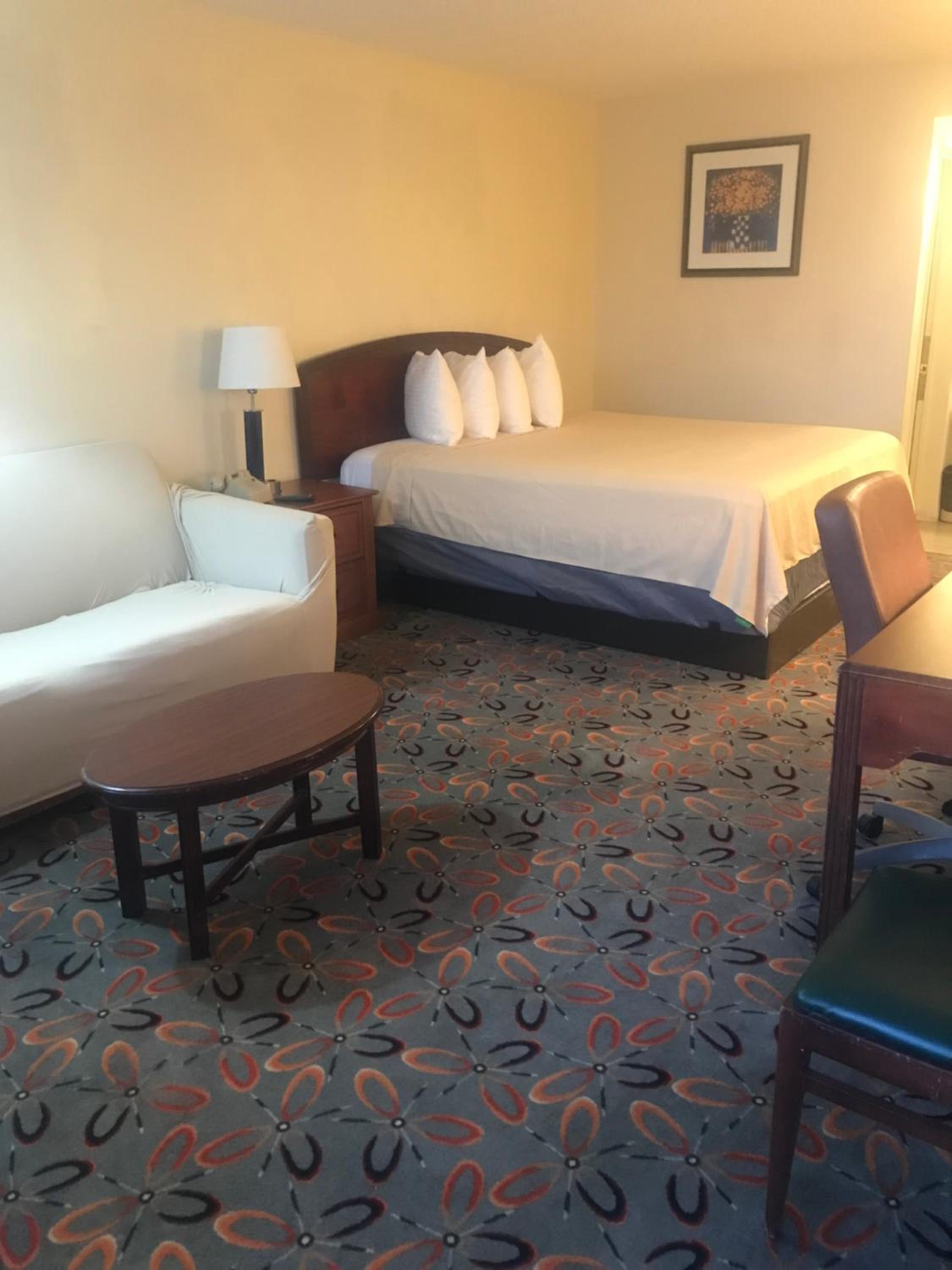 Eunice Plaza Motel