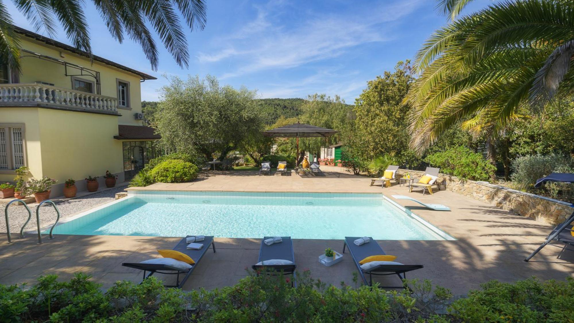 VILLA GAIUS 8&2, Emma Villas view 4