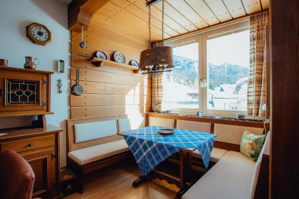Appartement Tirol mit Hallenbad und Sauna by MoniCare